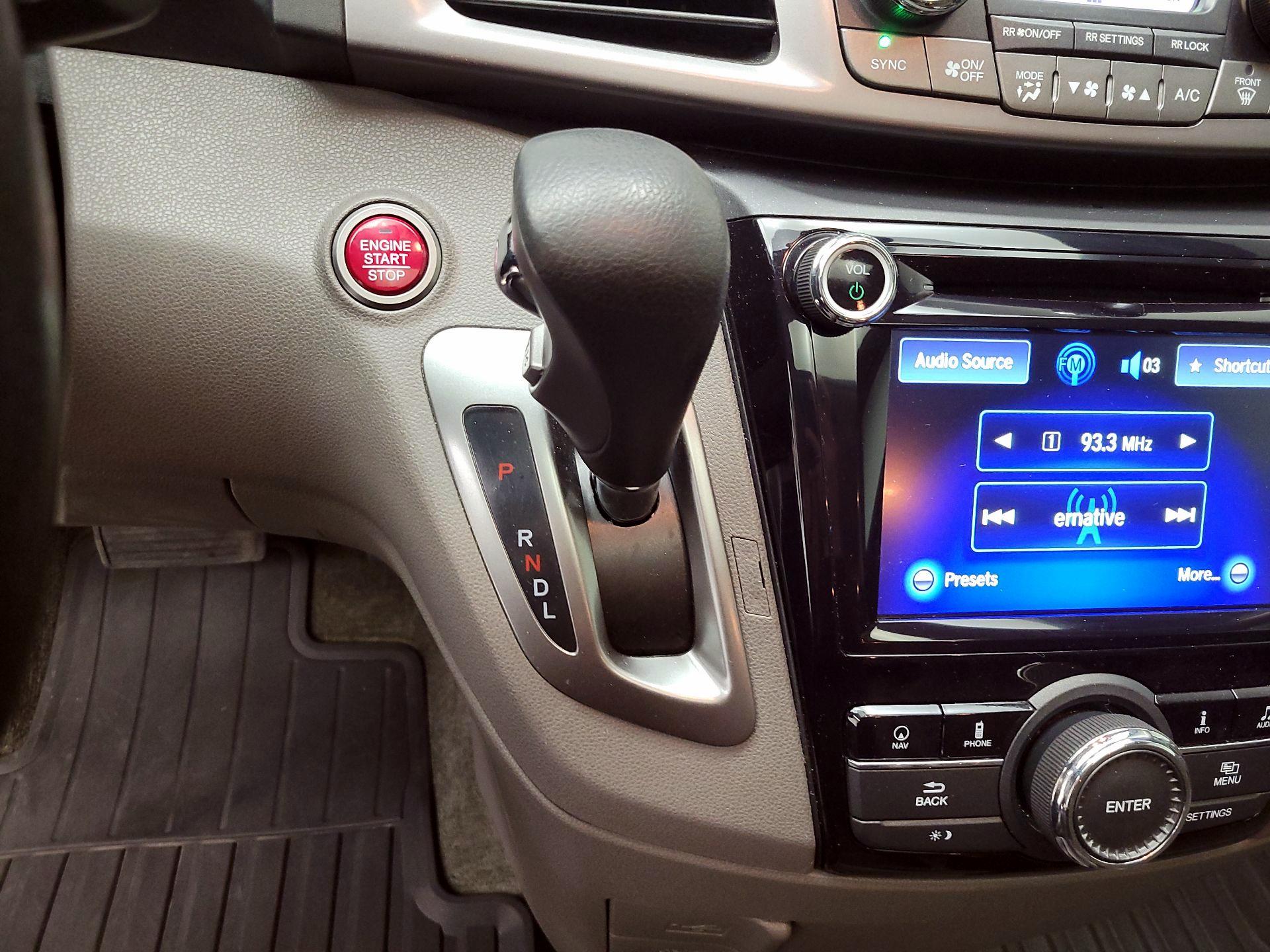 Thumbnail: 2016 Honda Odyssey - 17