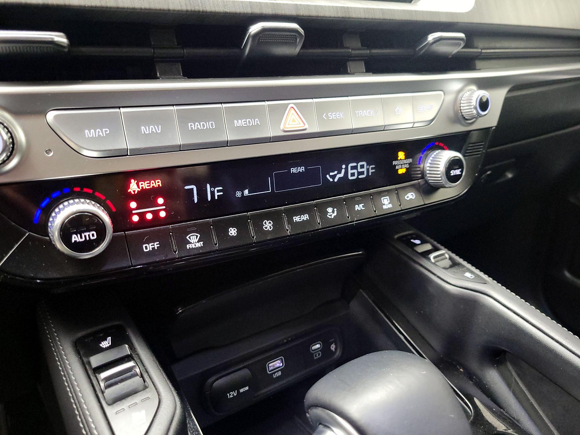 Thumbnail: 2023 Kia Telluride - 17