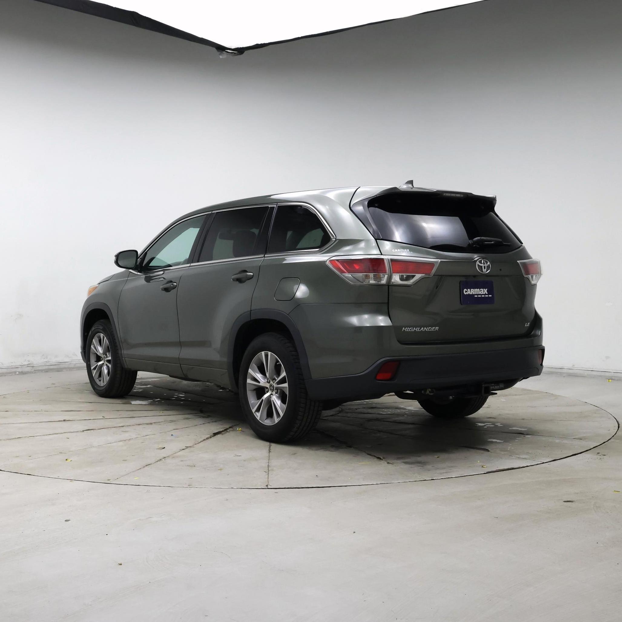 Thumbnail: 2016 Toyota Highlander - 2