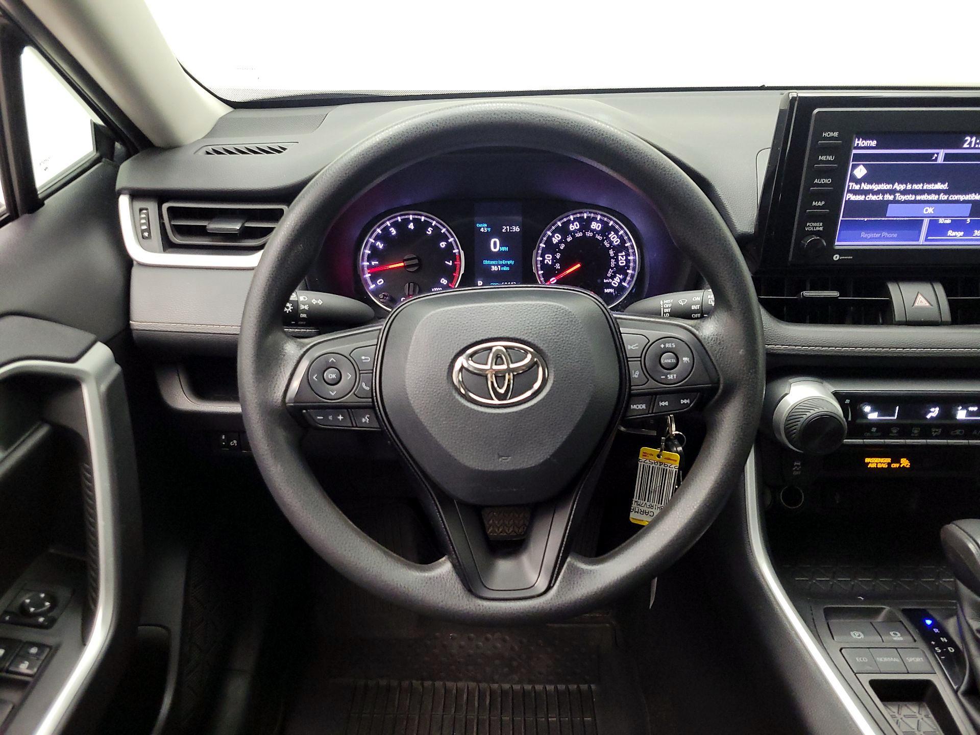 Thumbnail: 2021 Toyota RAV4 - 10