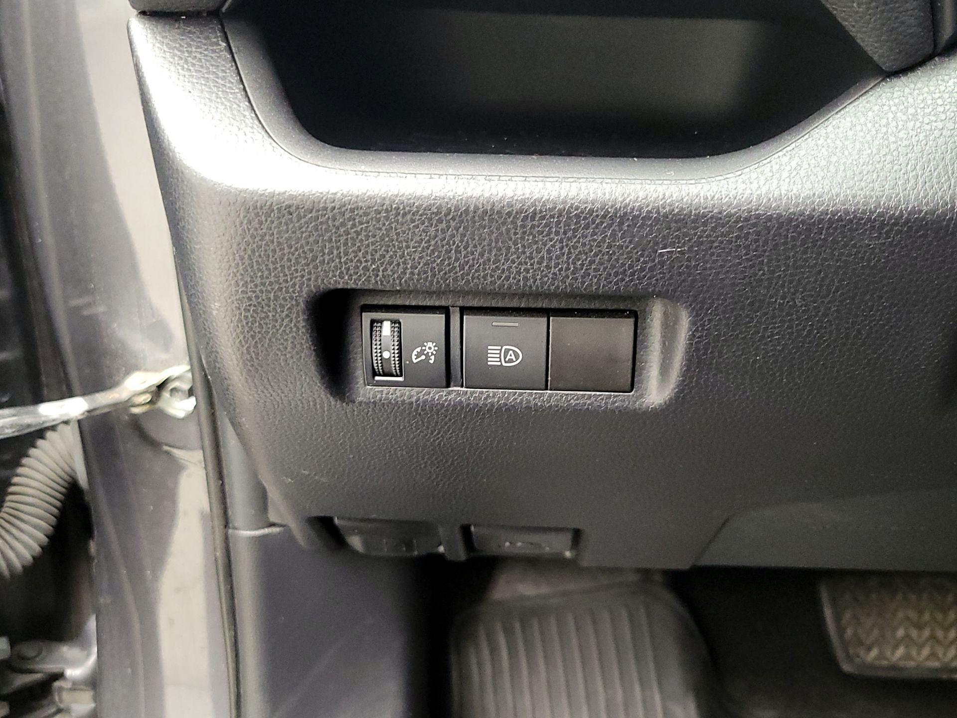 Thumbnail: 2021 Toyota RAV4 - 13