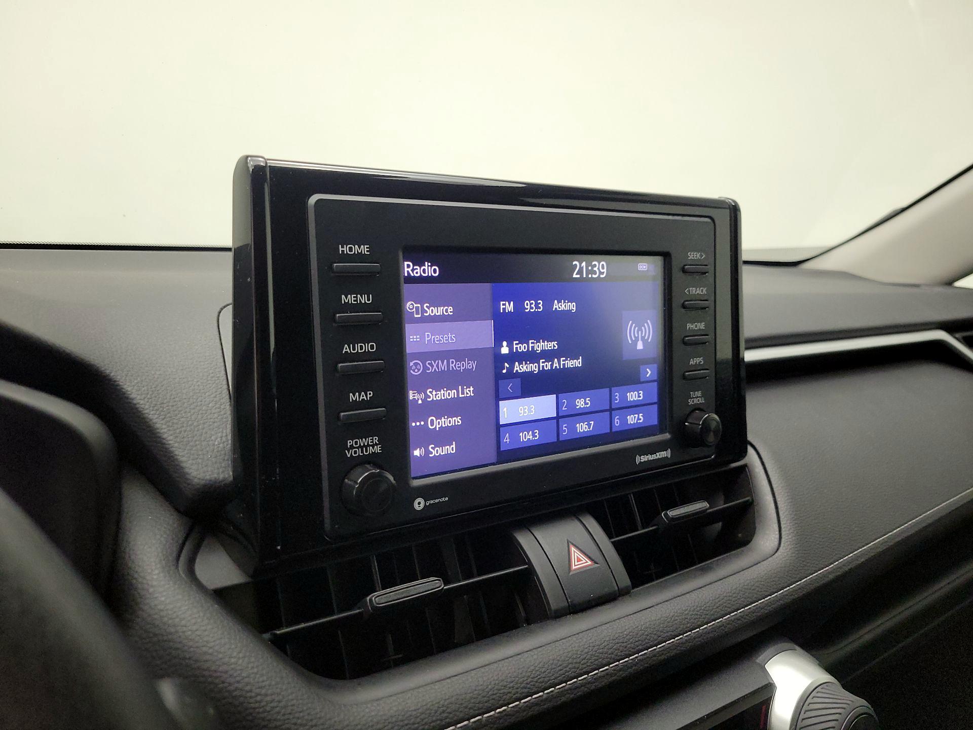 Thumbnail: 2021 Toyota RAV4 - 16