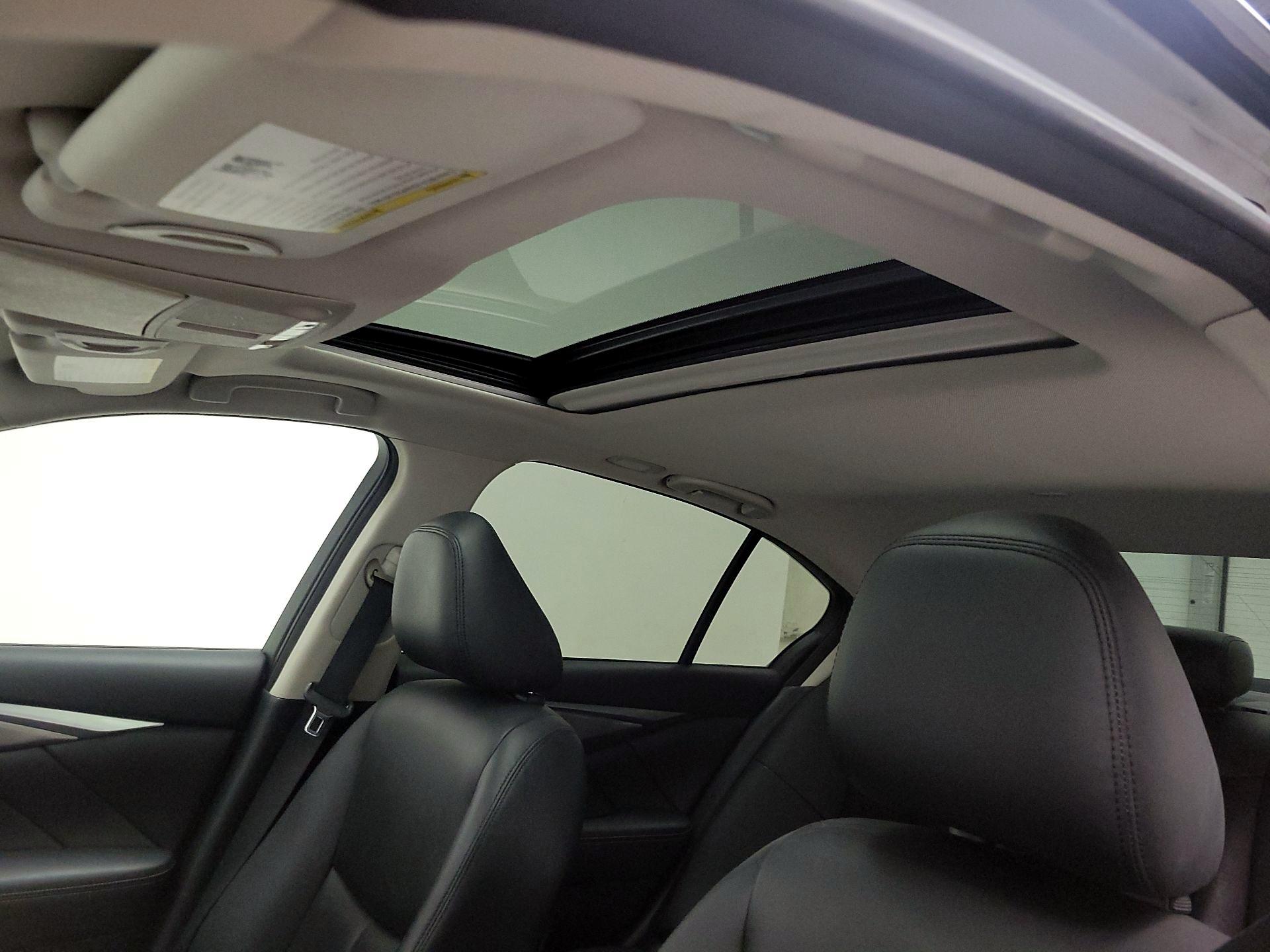 Thumbnail: 2017 INFINITI Q50 - 19