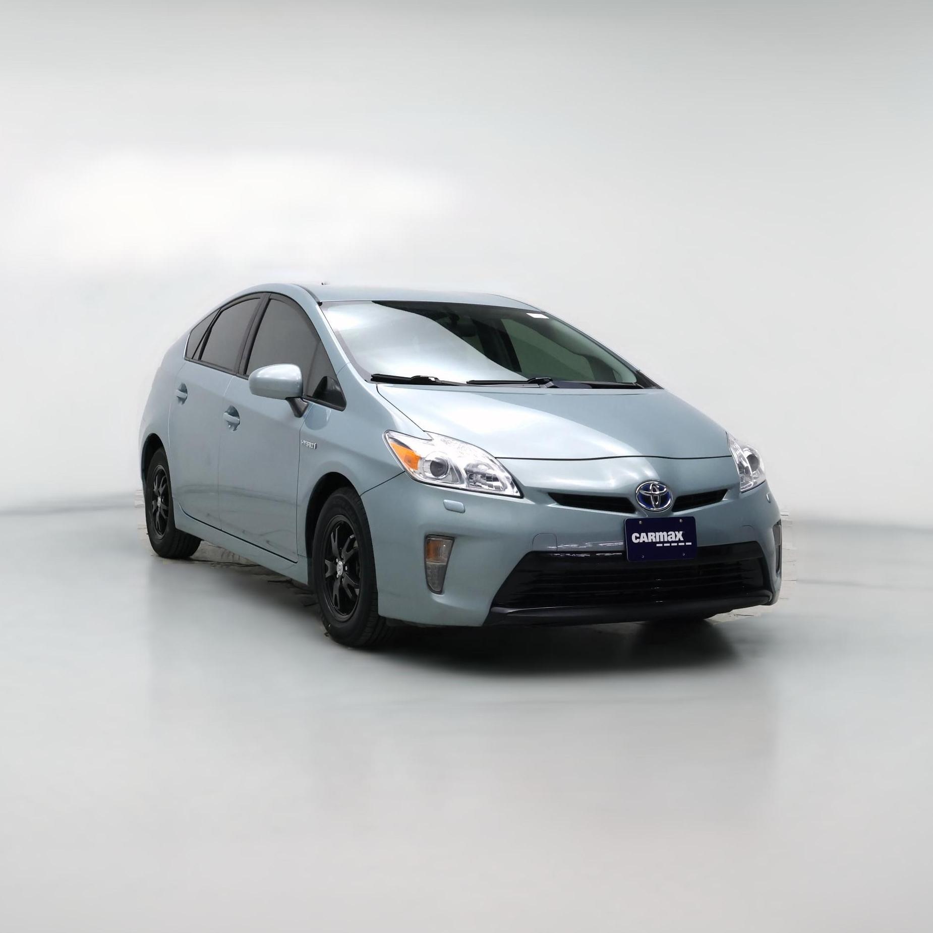 Thumbnail: 2015 Toyota Prius - 1