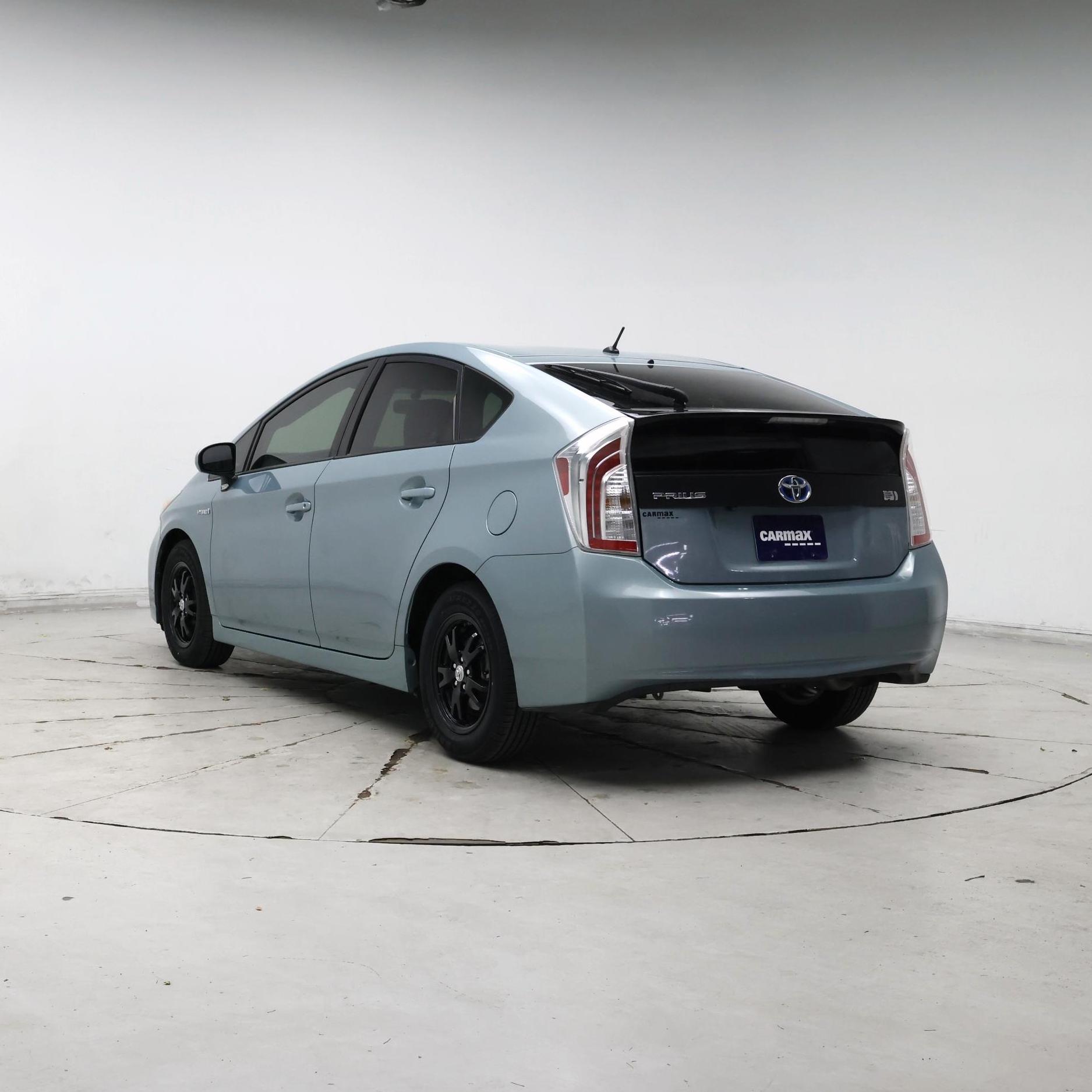 Thumbnail: 2015 Toyota Prius - 2