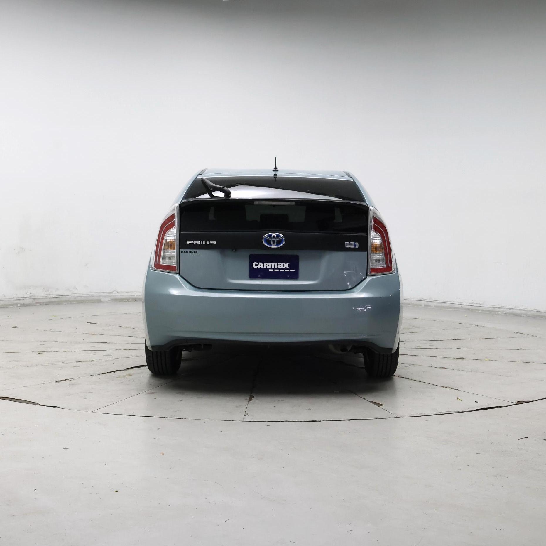 Thumbnail: 2015 Toyota Prius - 6