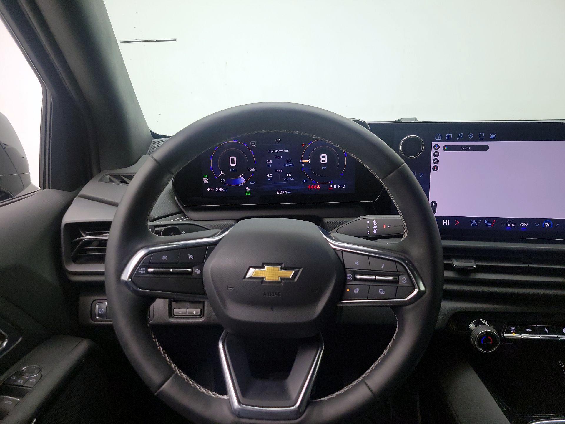 Thumbnail: 2025 Chevrolet Silverado EV - 10