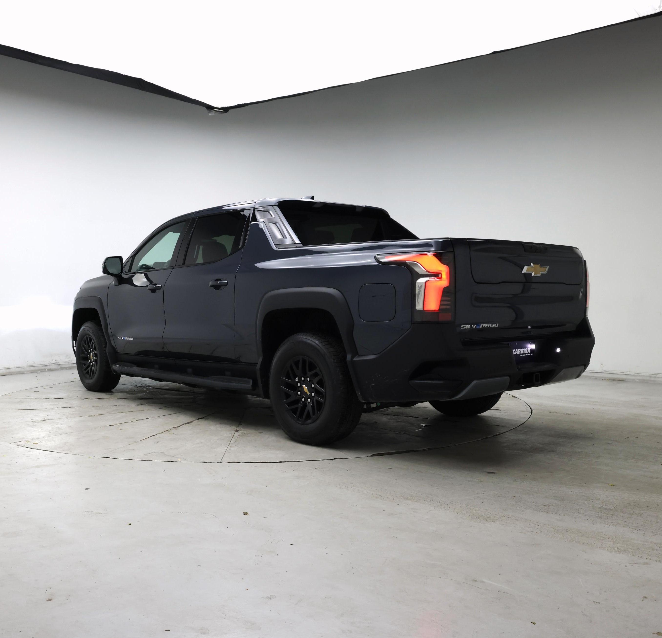 Thumbnail: 2025 Chevrolet Silverado EV - 2