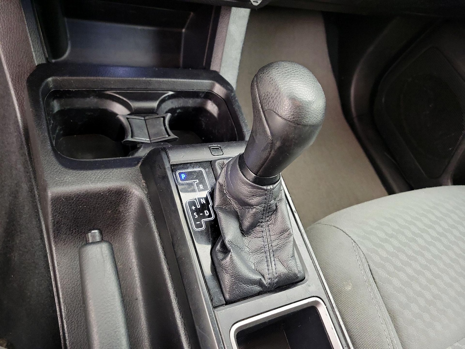 2021 Toyota Tacoma SR - Photo 18