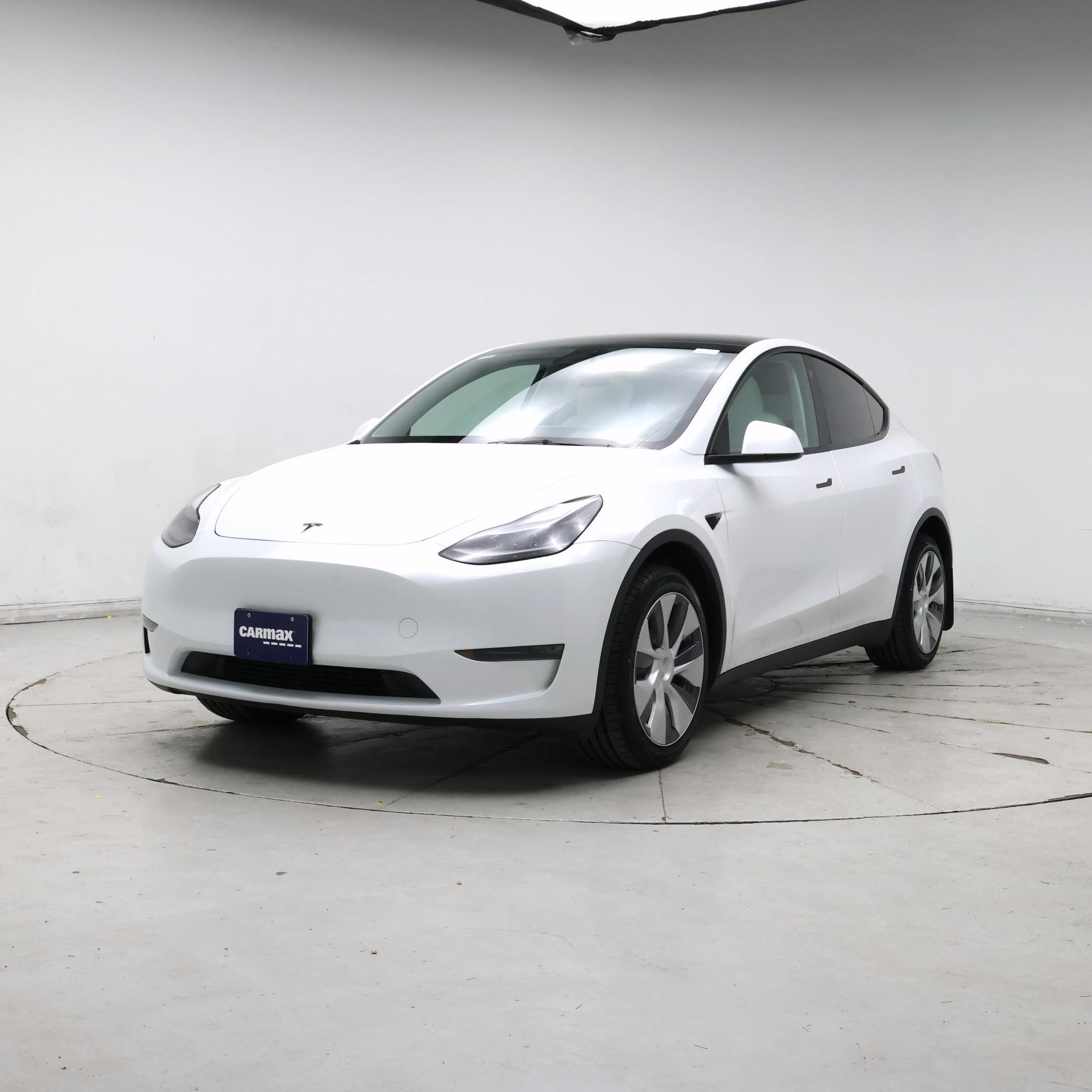 Thumbnail: 2023 Tesla Model Y - 4