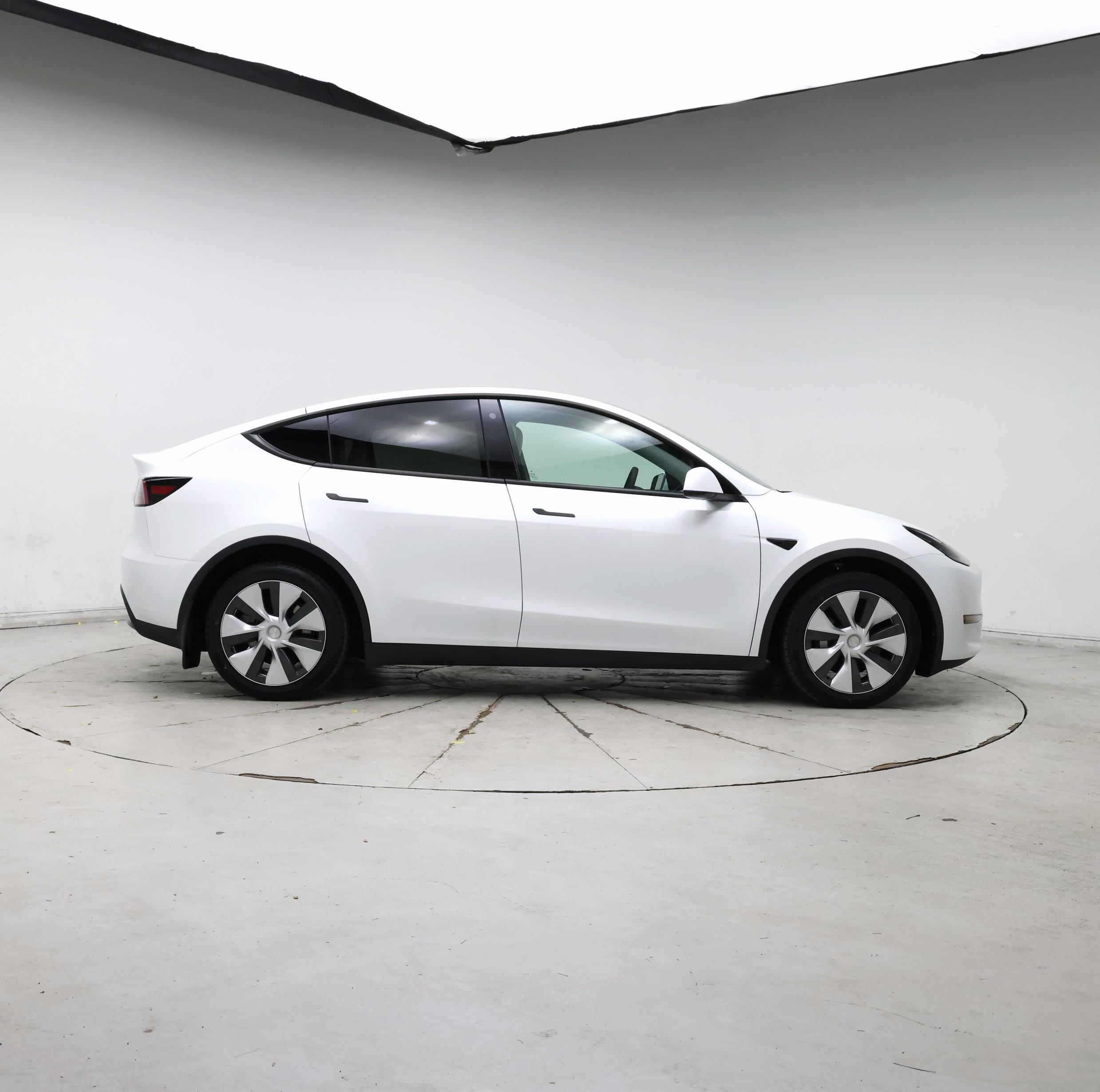 Thumbnail: 2023 Tesla Model Y - 7