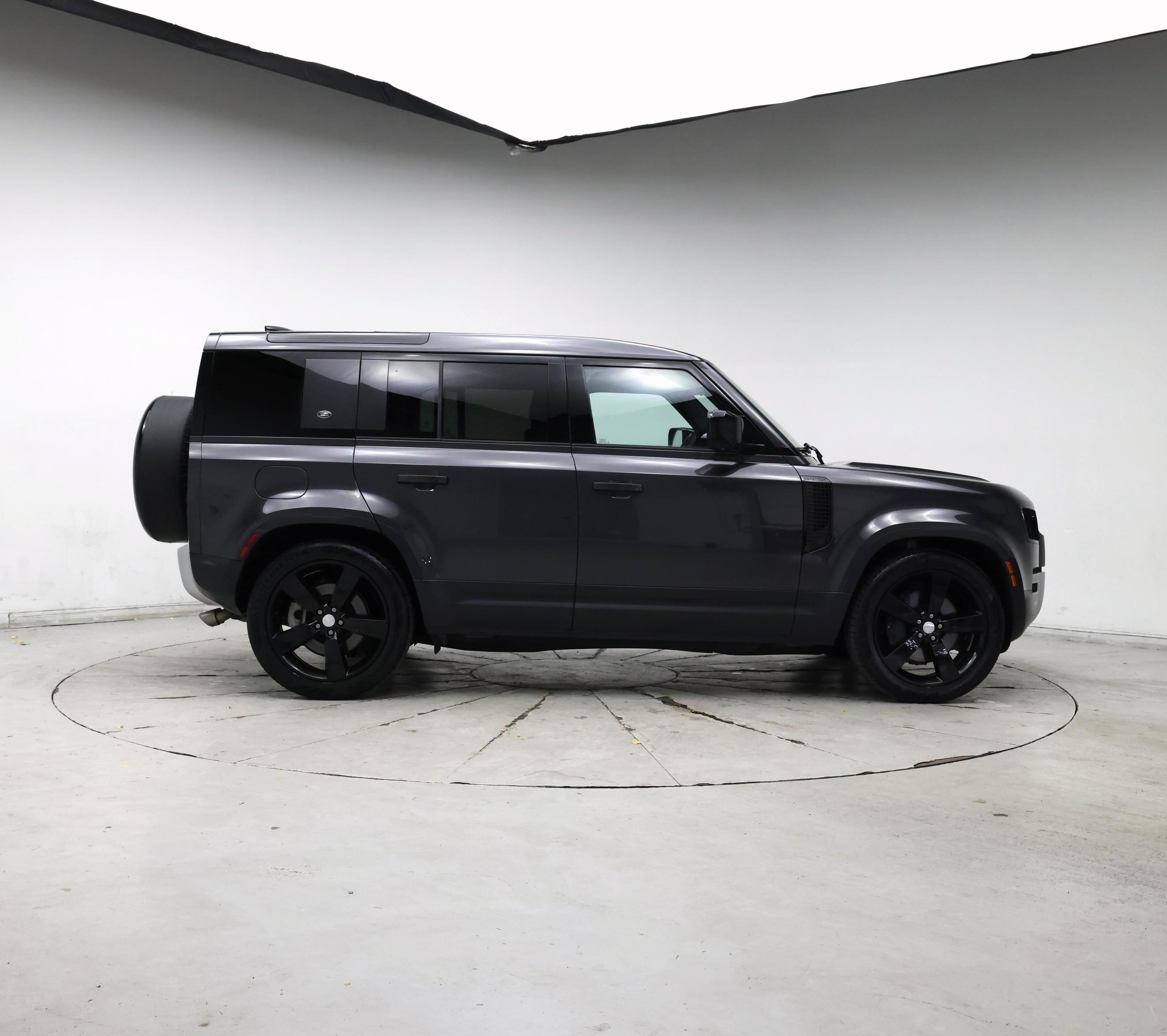 Thumbnail: 2024 Land Rover Defender - 7