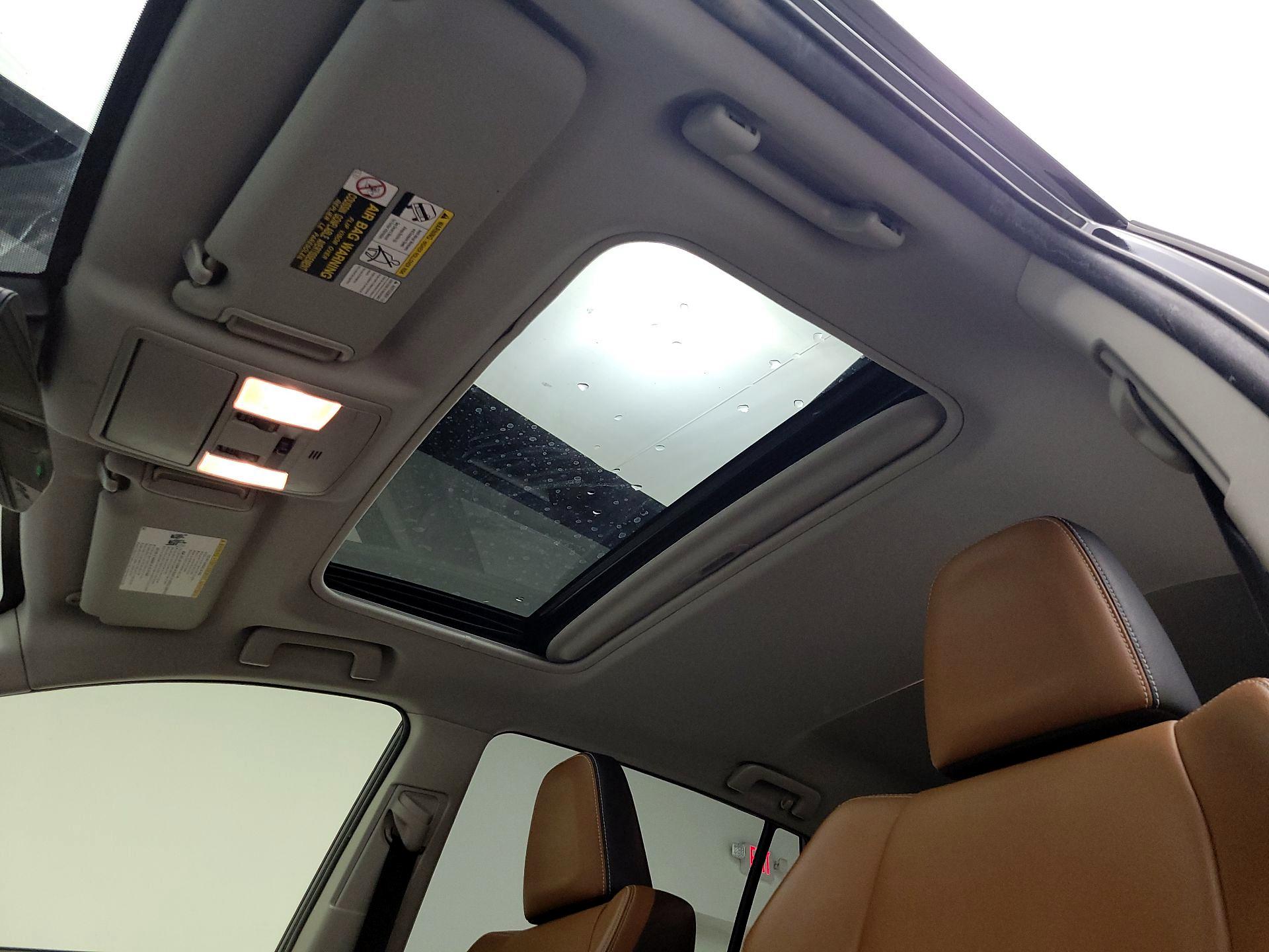 Thumbnail: 2016 Toyota RAV4 - 19