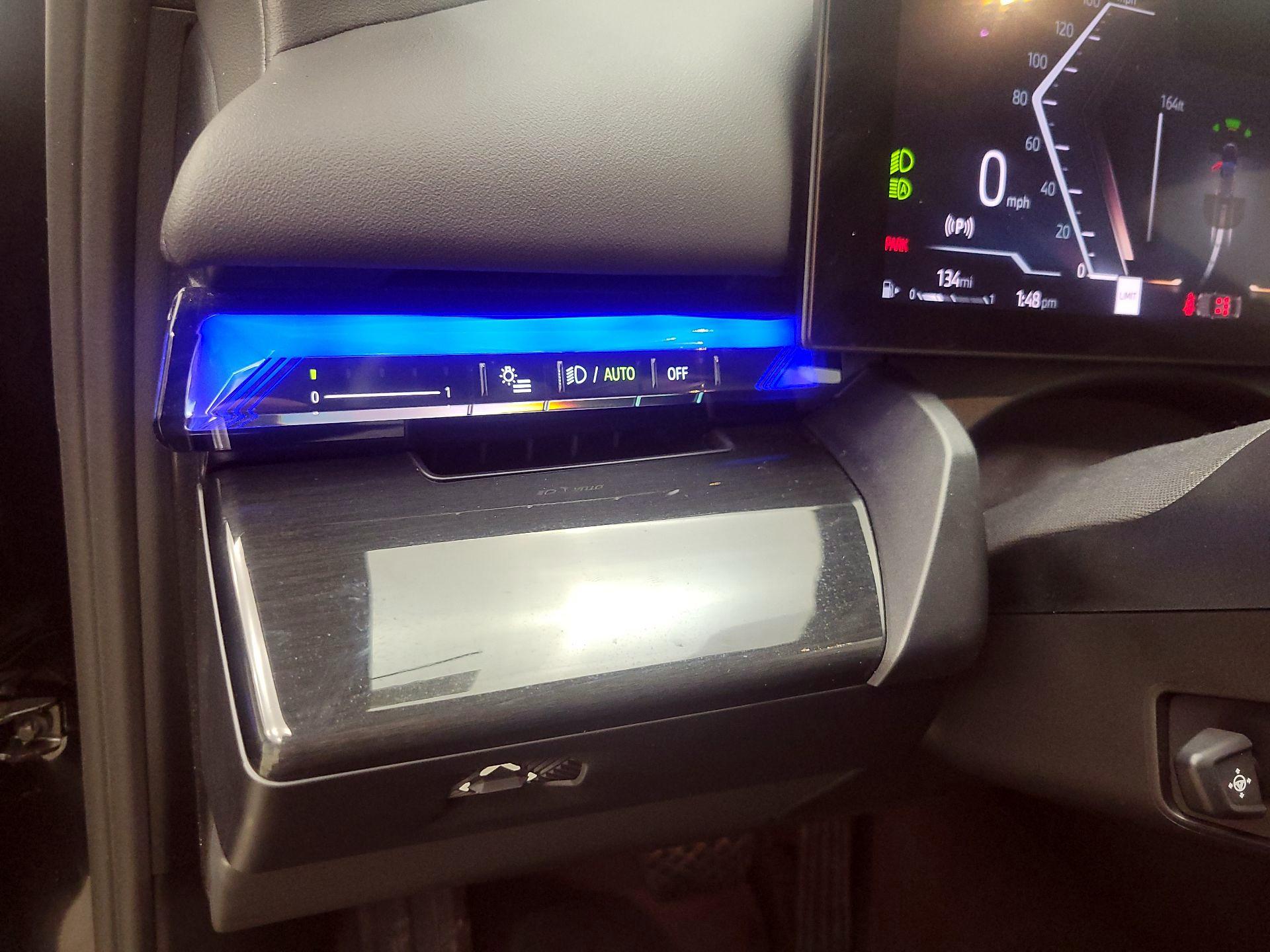 Thumbnail: 2025 BMW 5 Series - 13