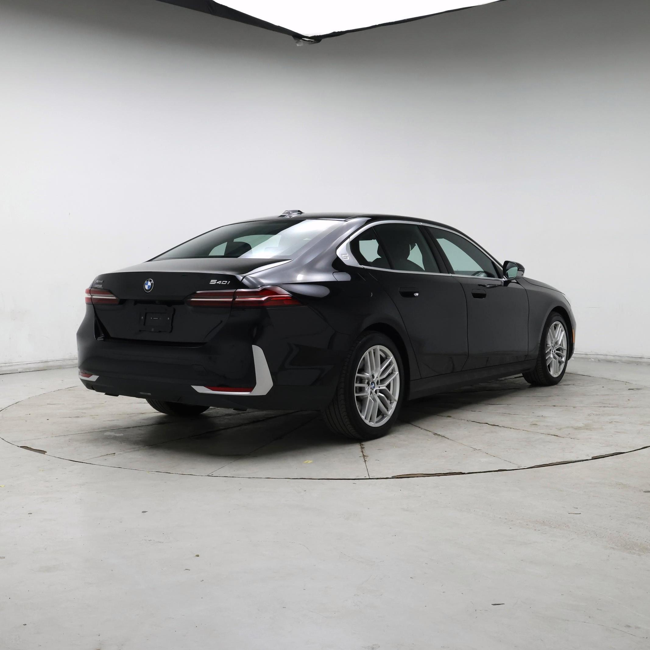 Thumbnail: 2025 BMW 5 Series - 8