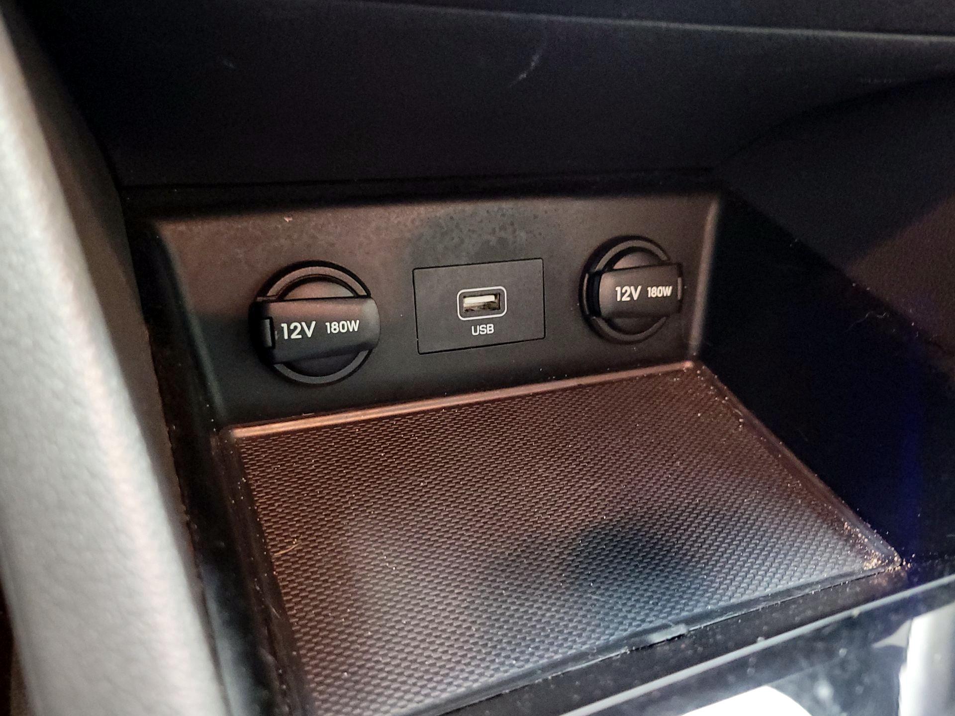 Thumbnail: 2021 Hyundai Ioniq - 18