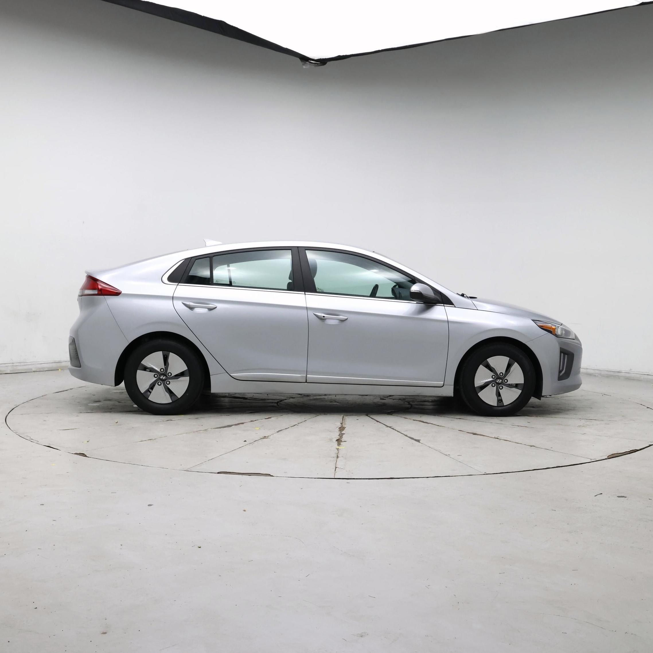 Thumbnail: 2021 Hyundai Ioniq - 7