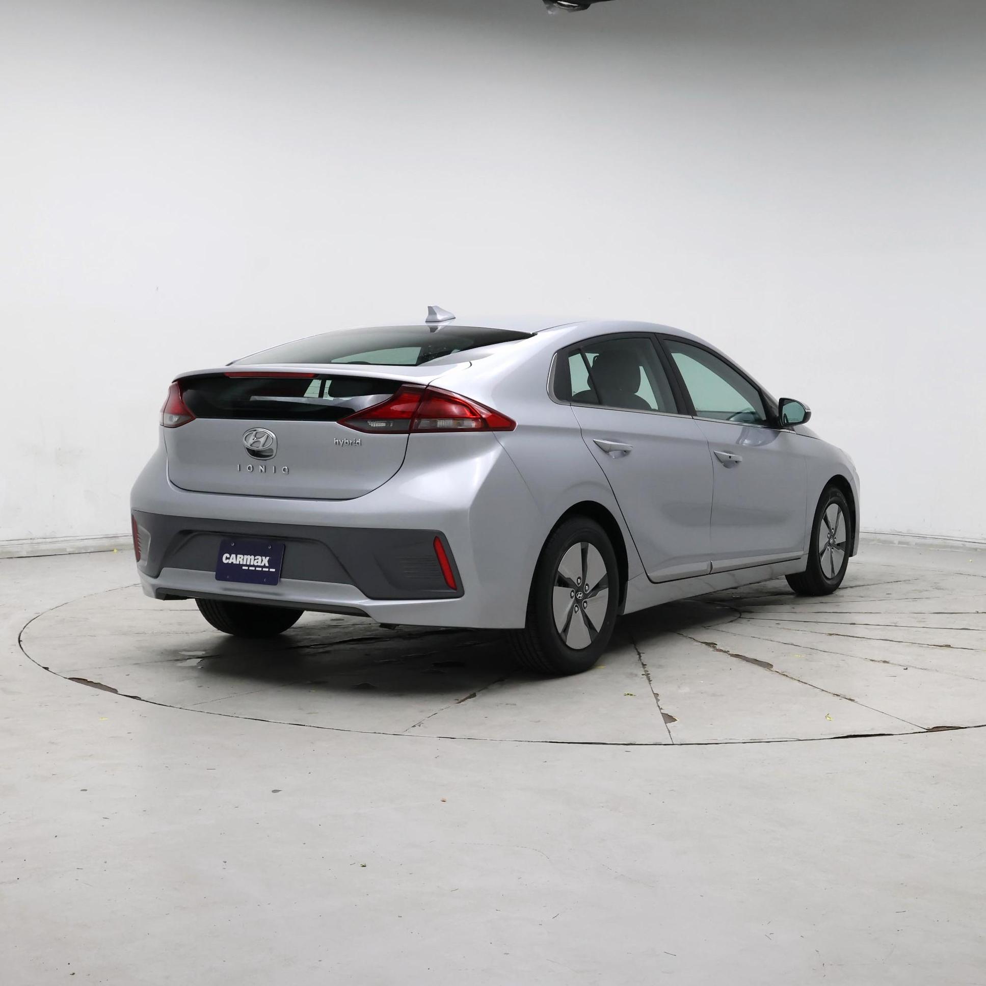 Thumbnail: 2021 Hyundai Ioniq - 8
