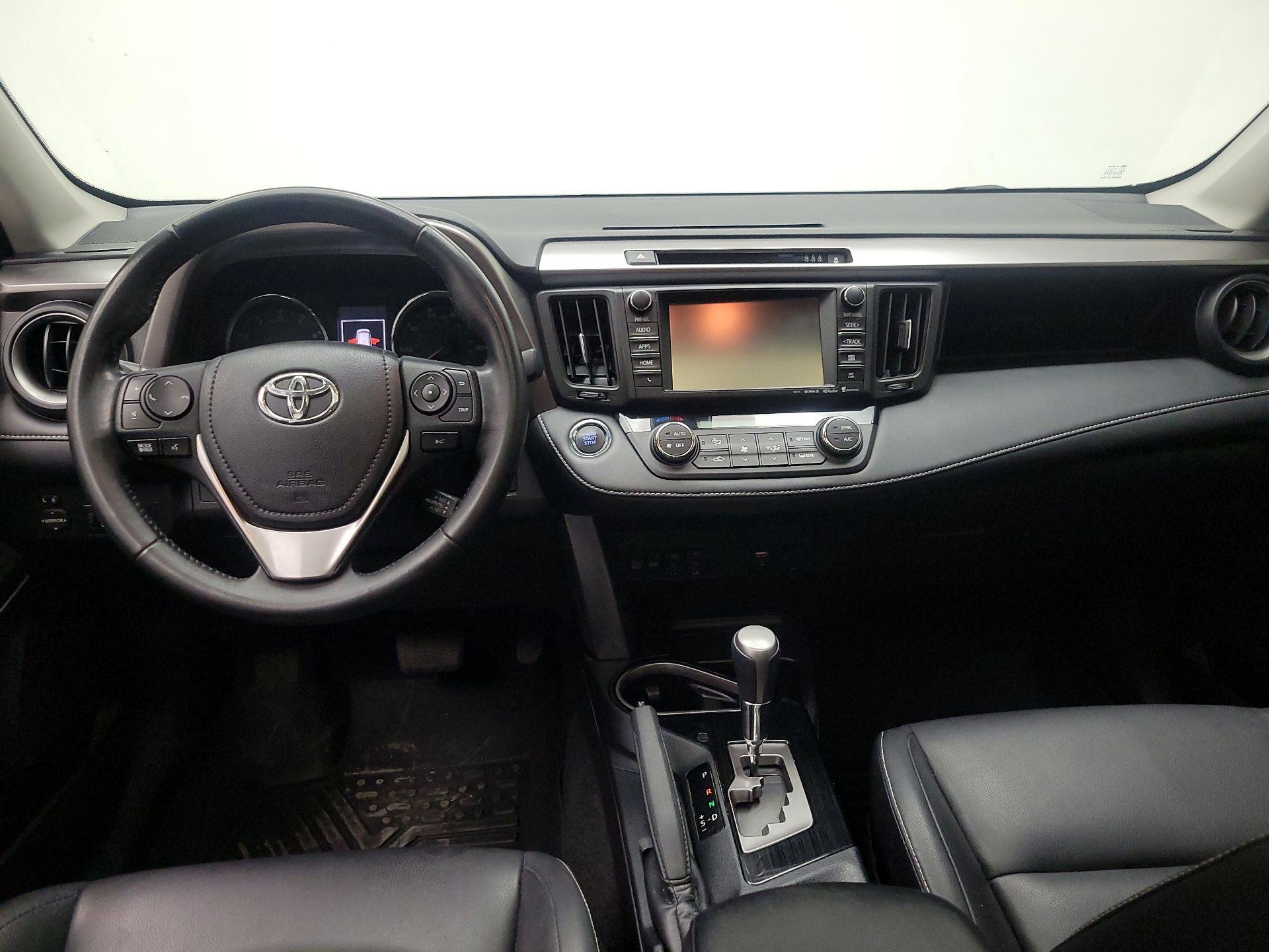 Thumbnail: 2018 Toyota RAV4 - 9