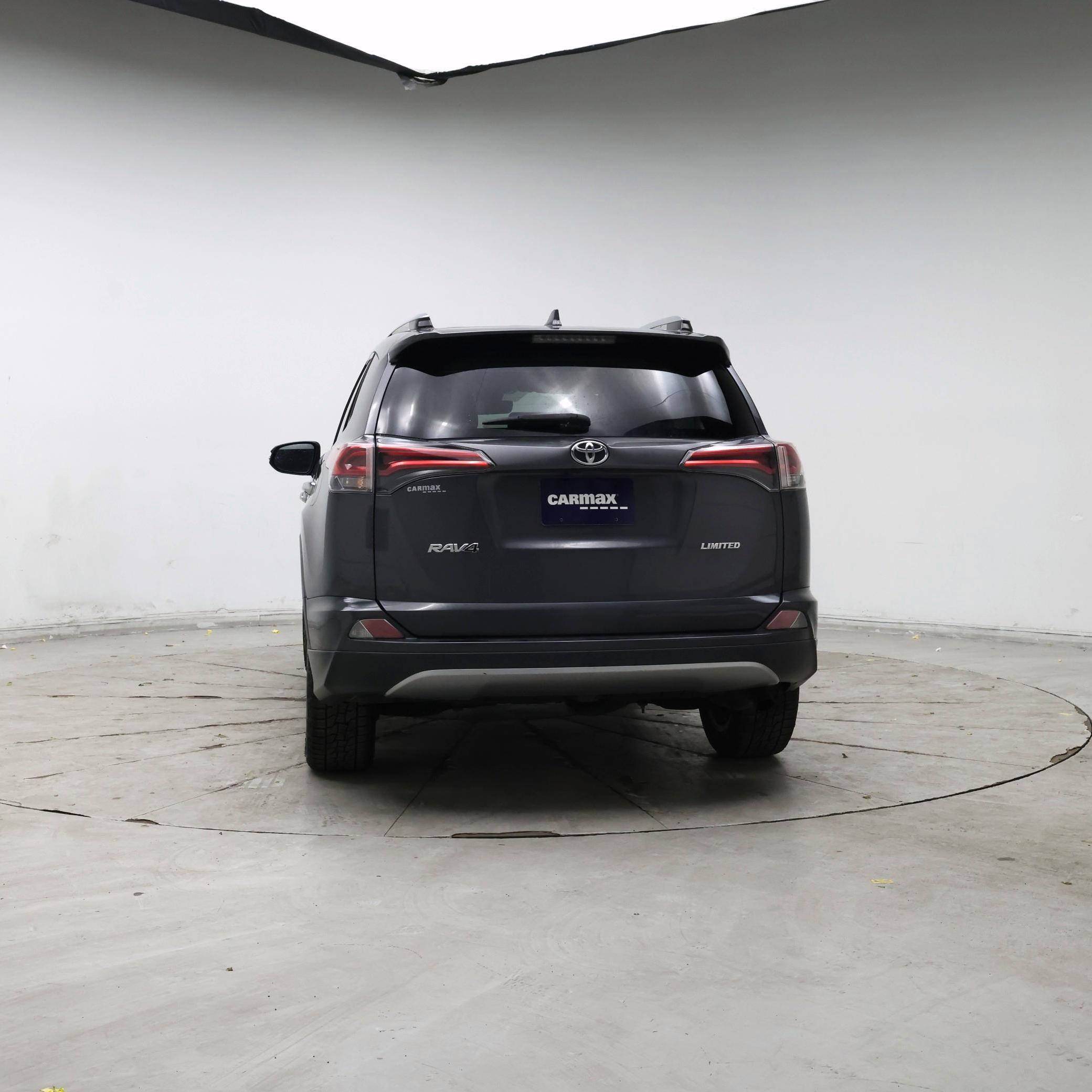 Thumbnail: 2018 Toyota RAV4 - 6