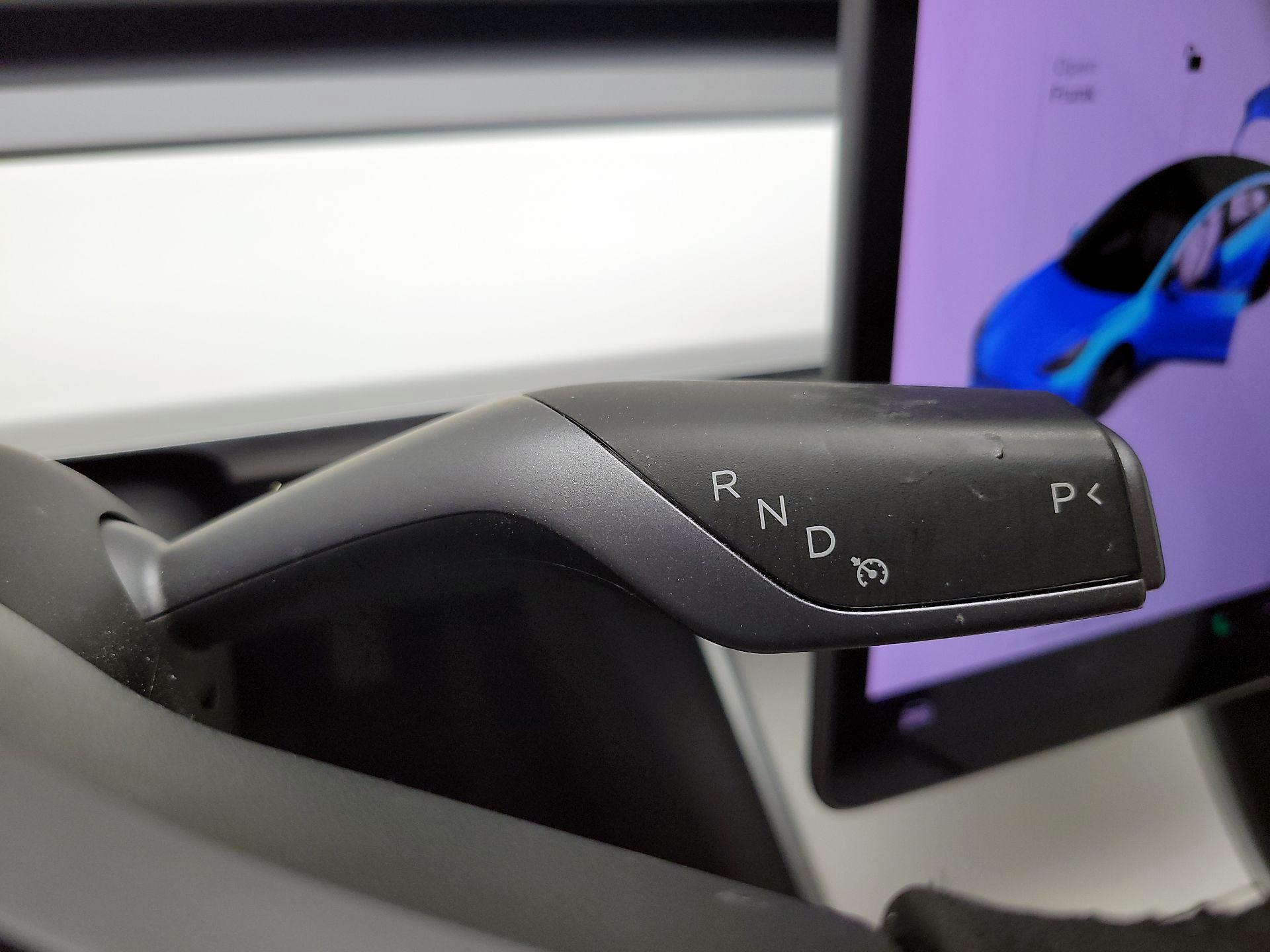 Thumbnail: 2019 Tesla Model 3 - 17