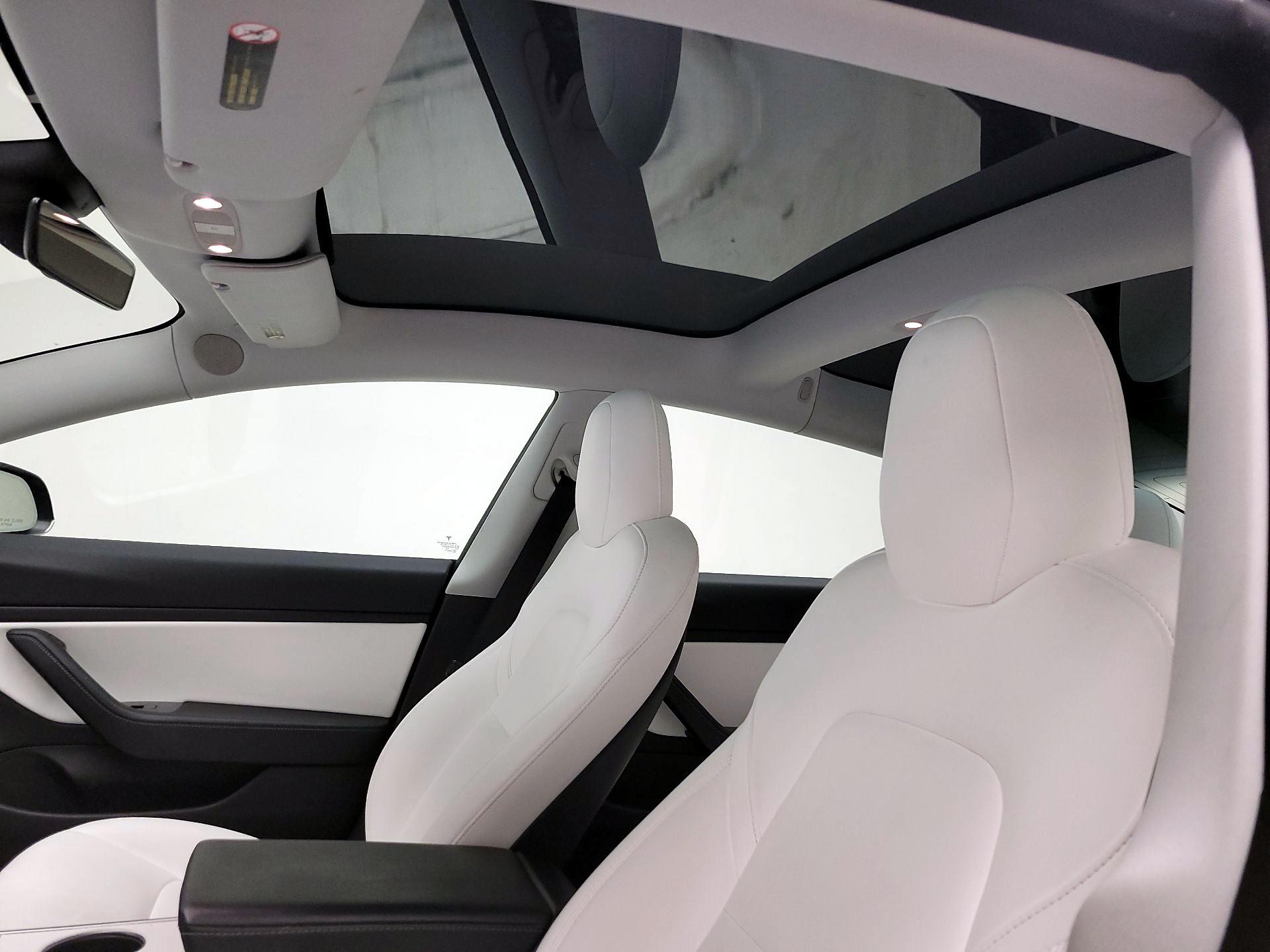 Thumbnail: 2019 Tesla Model 3 - 19