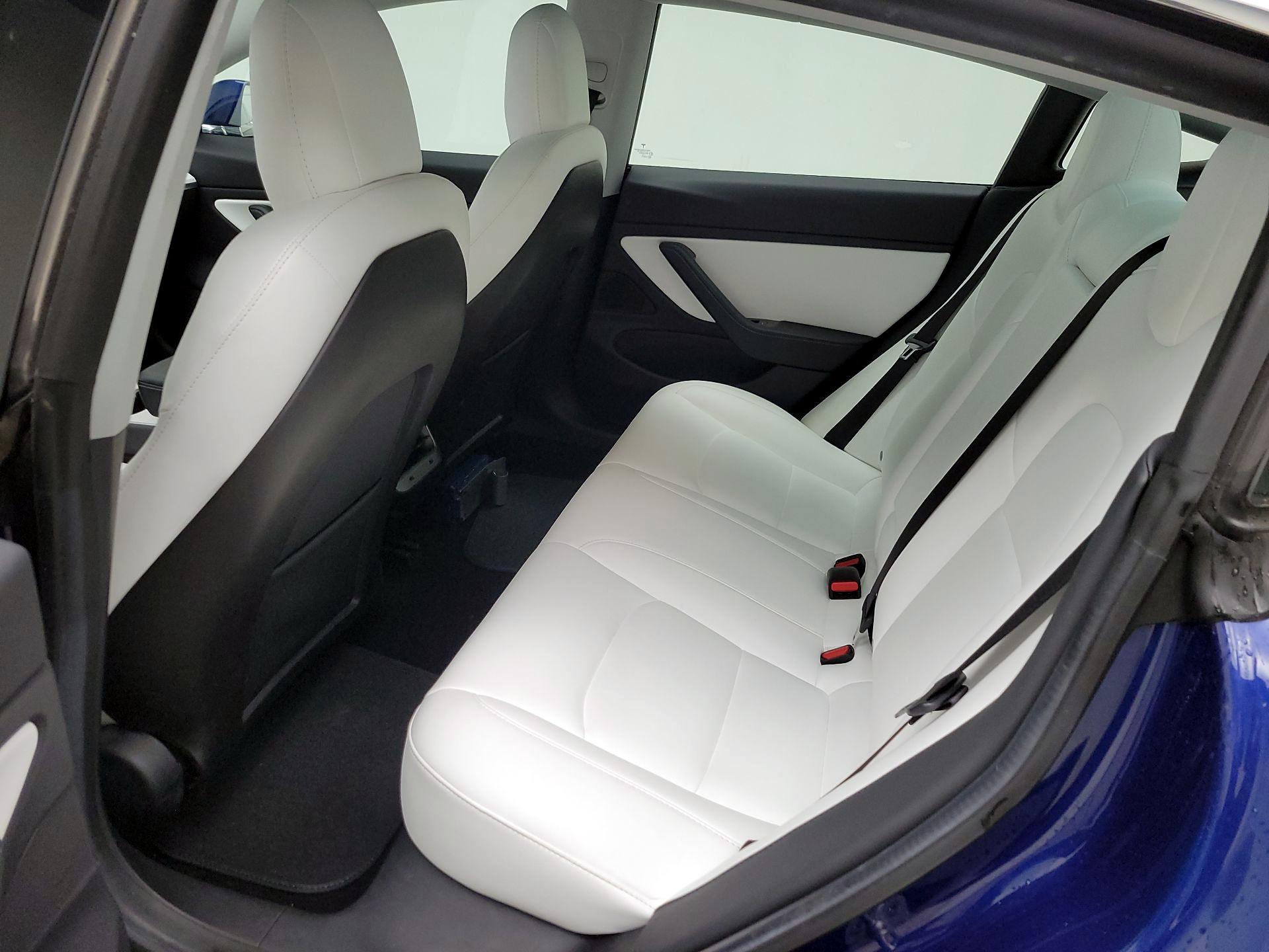 Thumbnail: 2019 Tesla Model 3 - 20