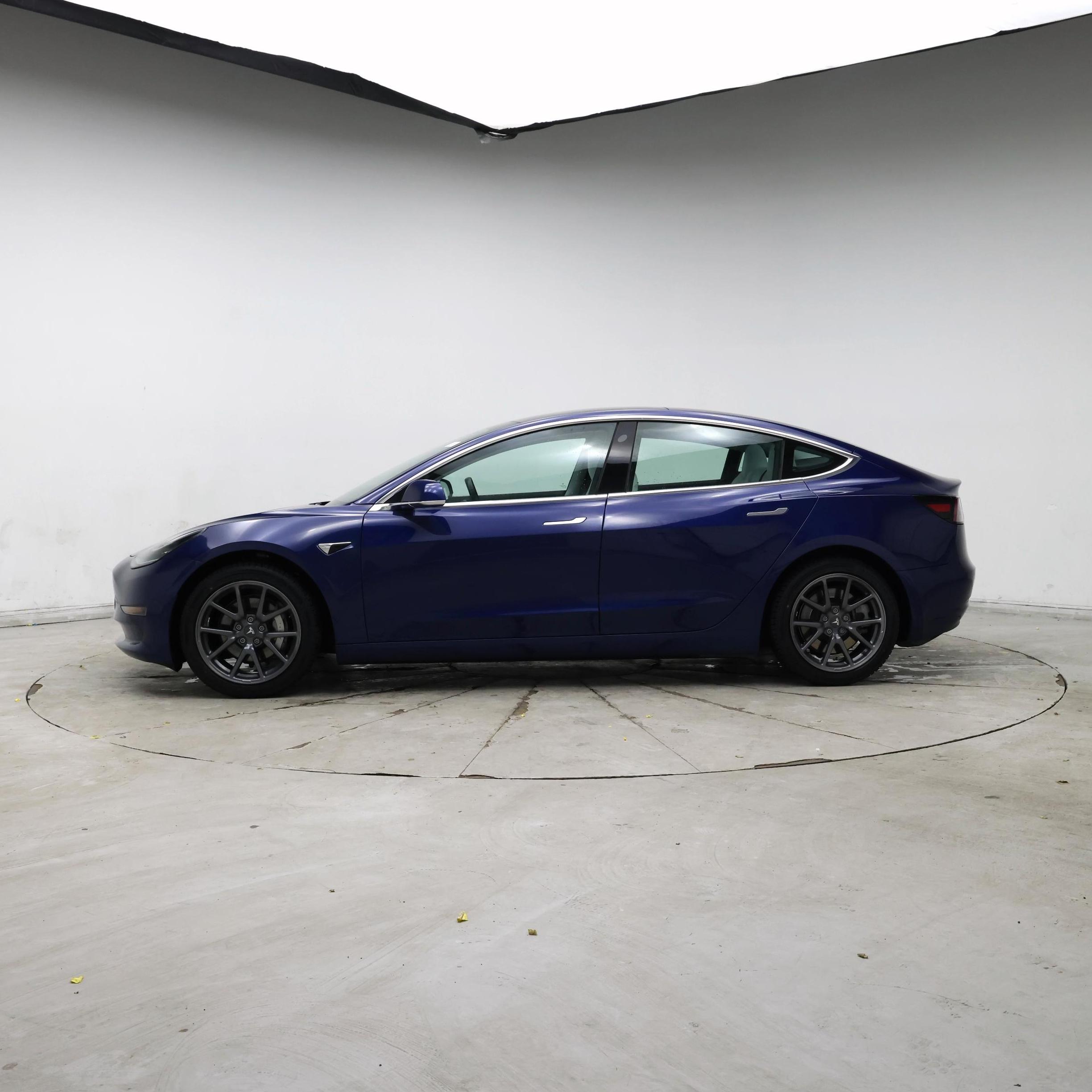 Thumbnail: 2019 Tesla Model 3 - 3