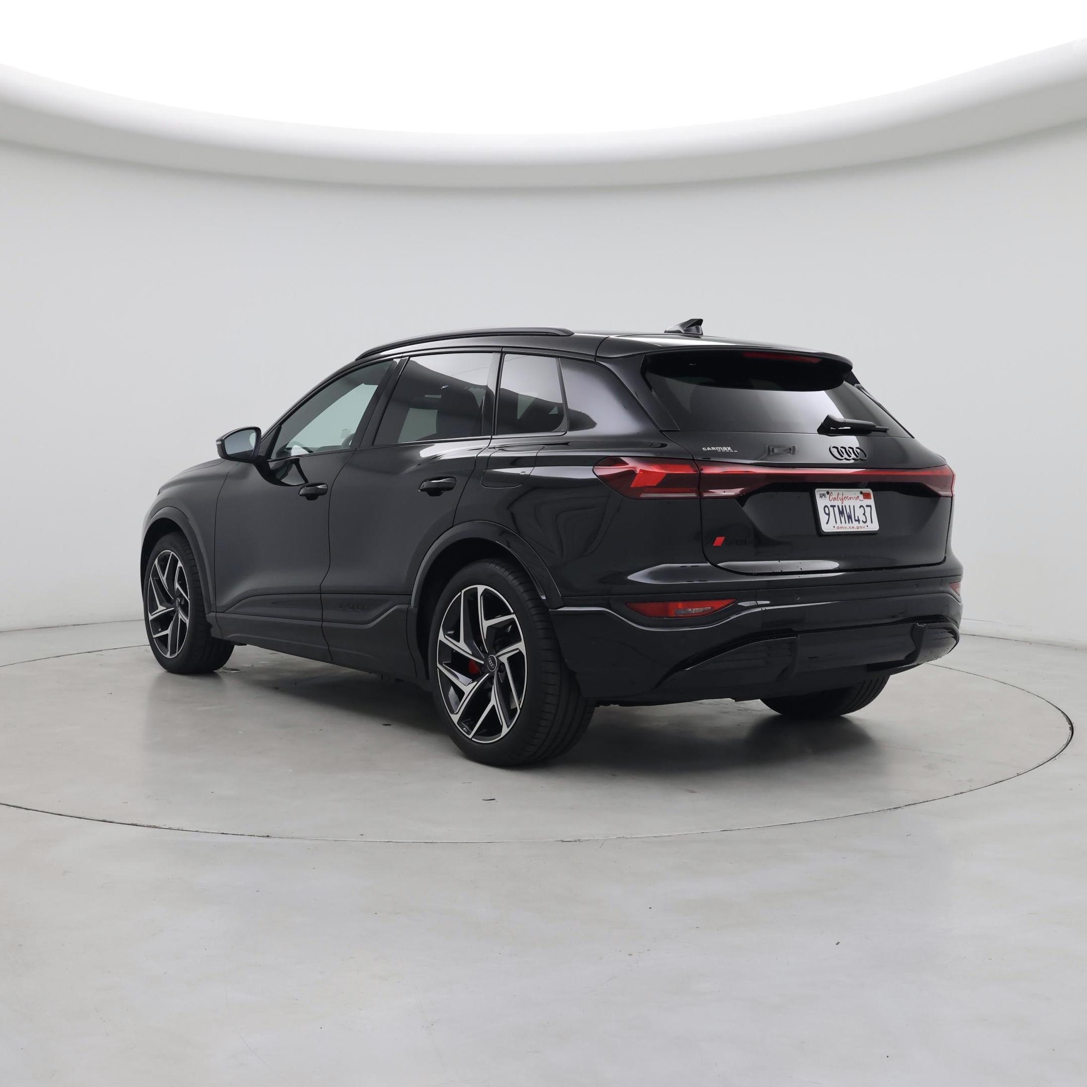 Thumbnail: 2025 Audi SQ6 e-tron - 2