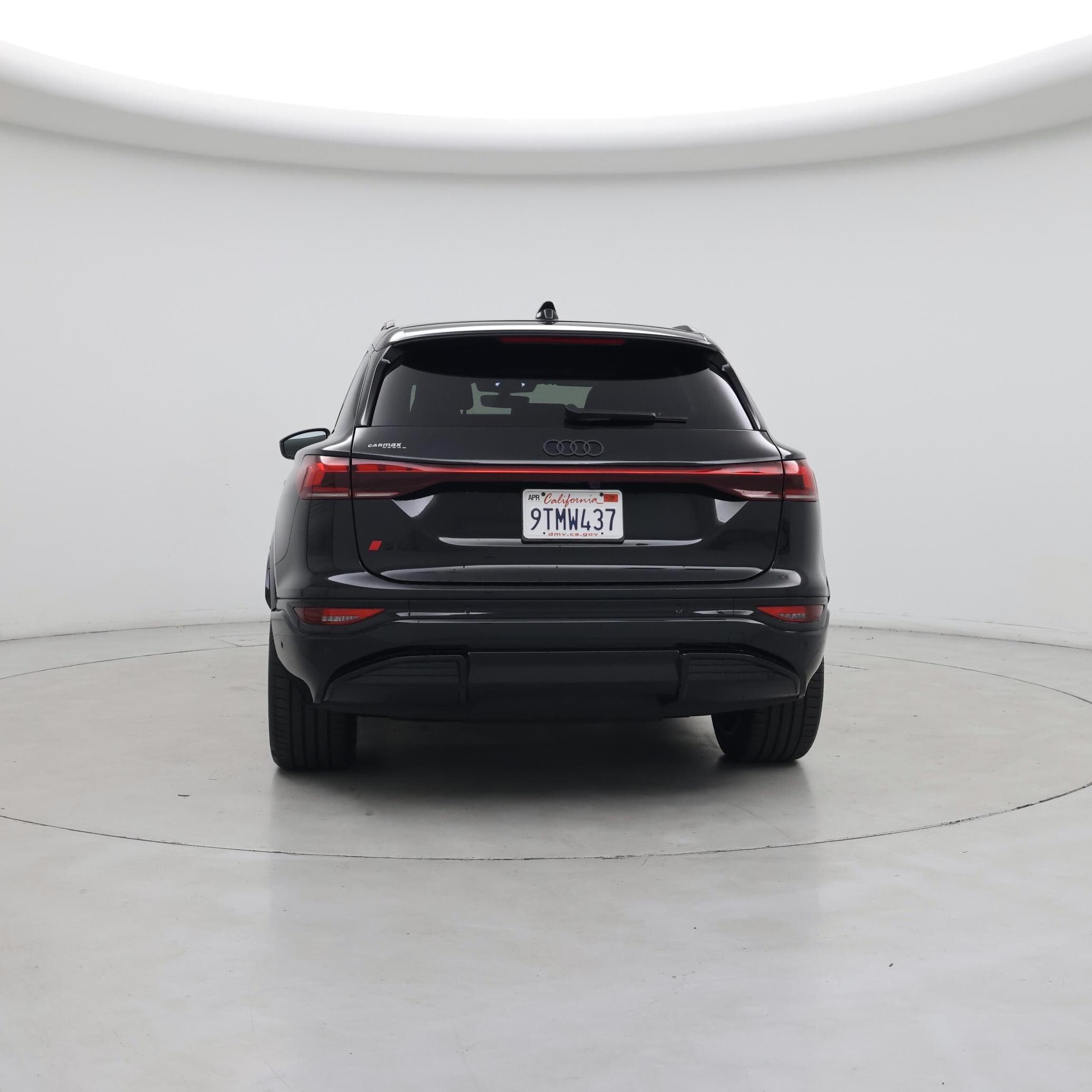 Thumbnail: 2025 Audi SQ6 e-tron - 6