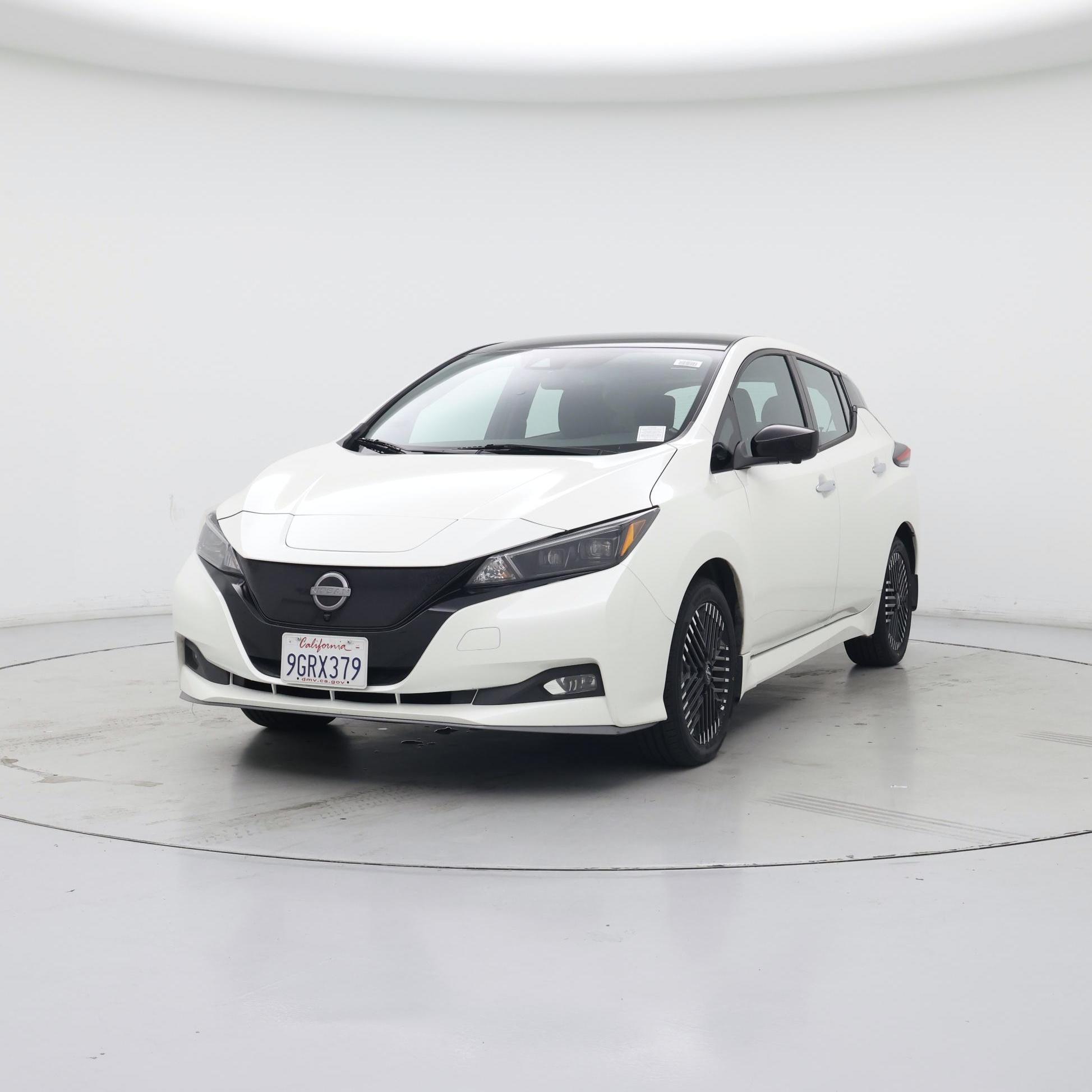 Thumbnail: 2023 Nissan Leaf - 4