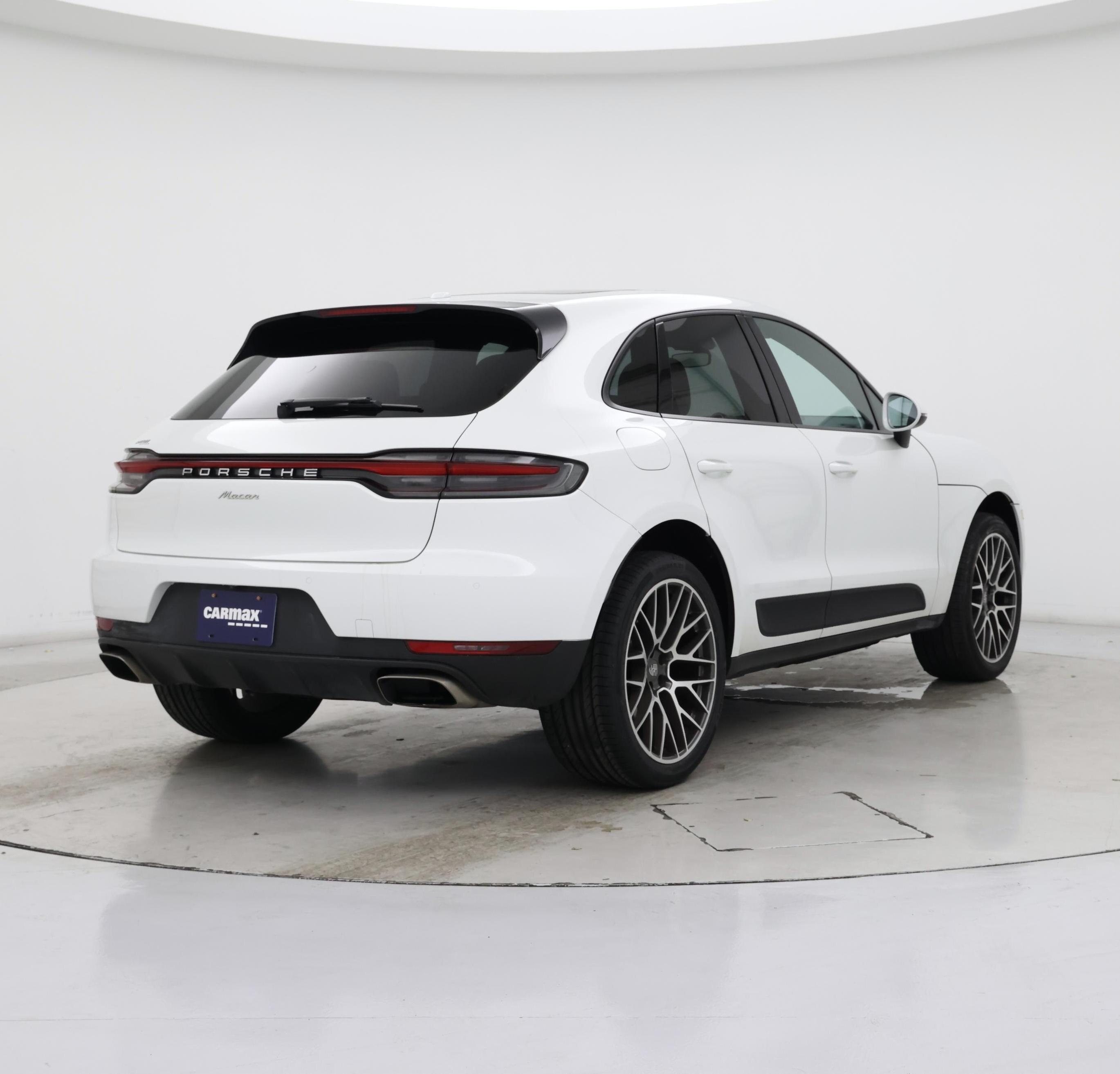 Thumbnail: 2020 Porsche Macan - 8