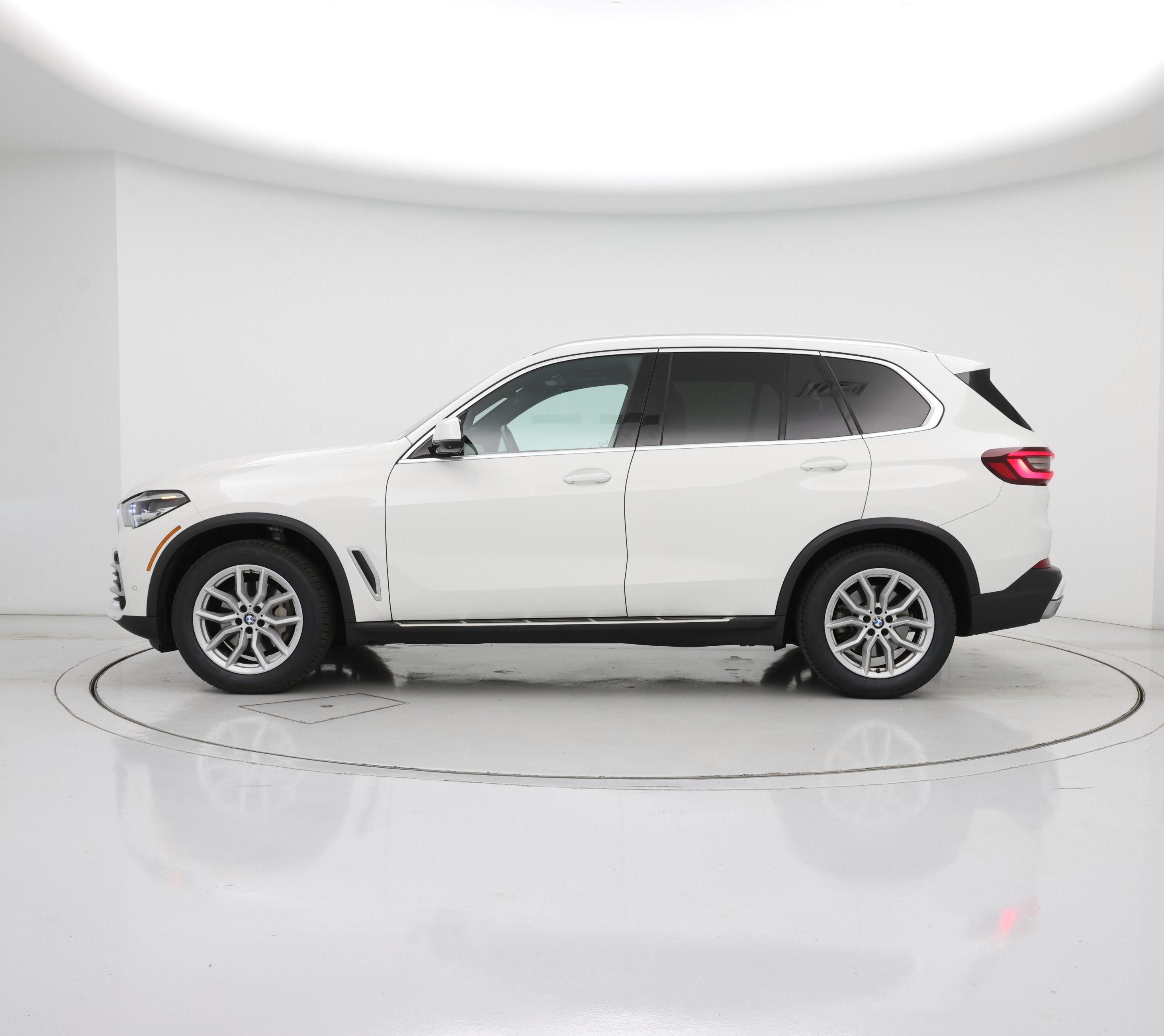 Thumbnail: 2022 BMW X5 - 3