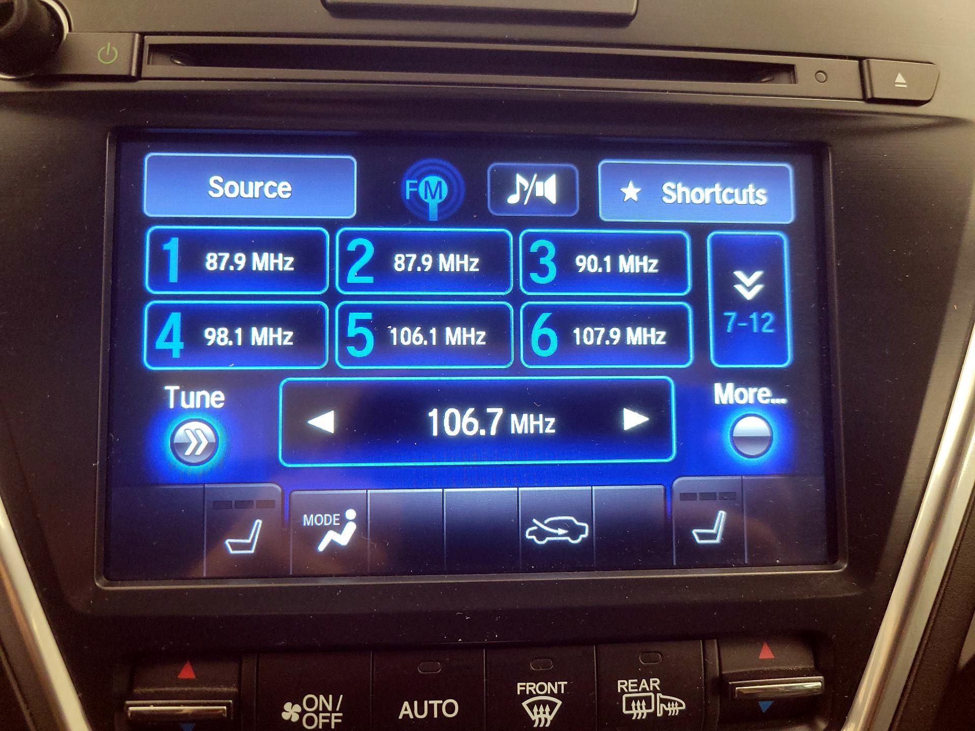 Thumbnail: 2017 Acura MDX - 16