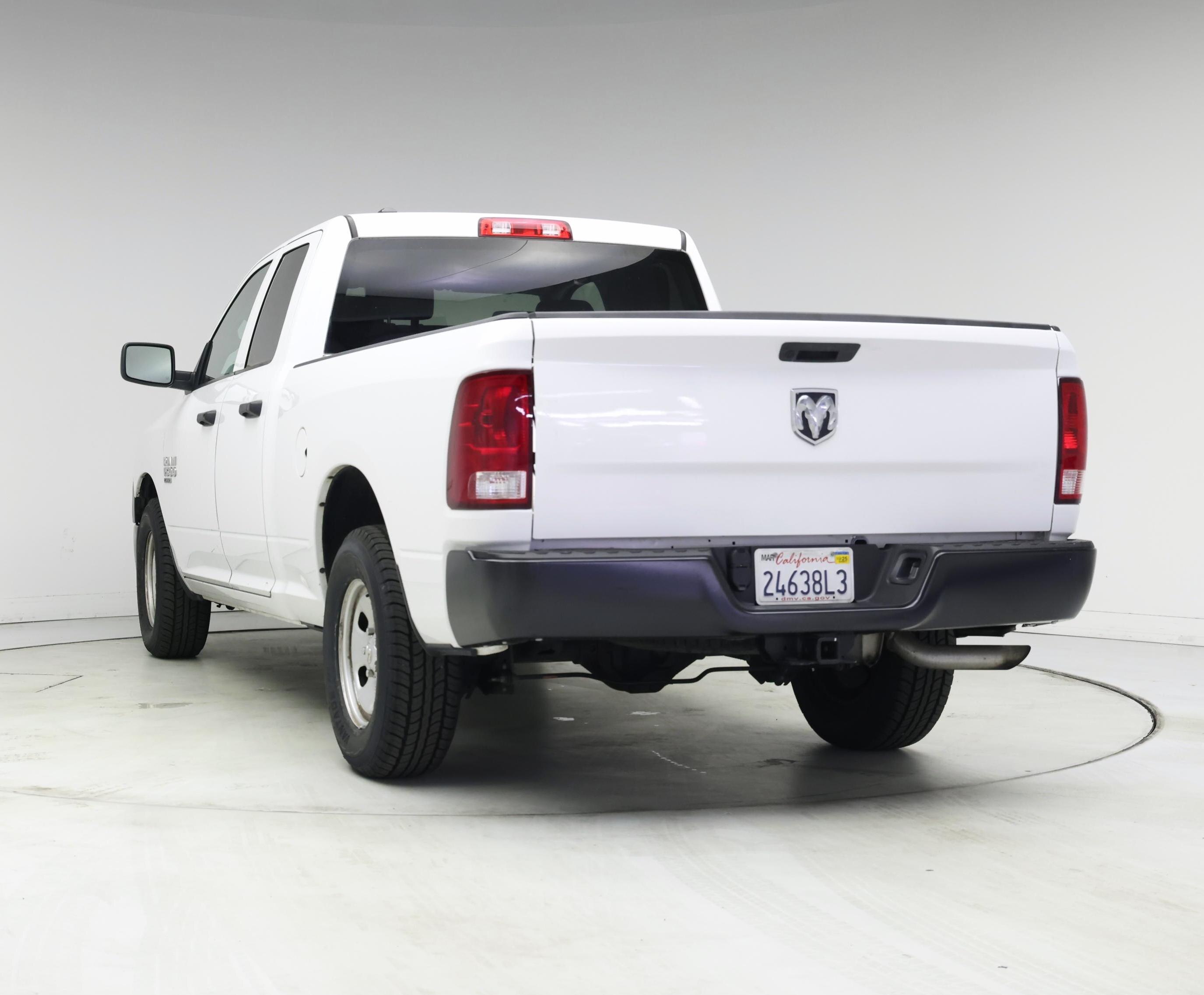 Thumbnail: 2022 RAM 1500 Classic - 2