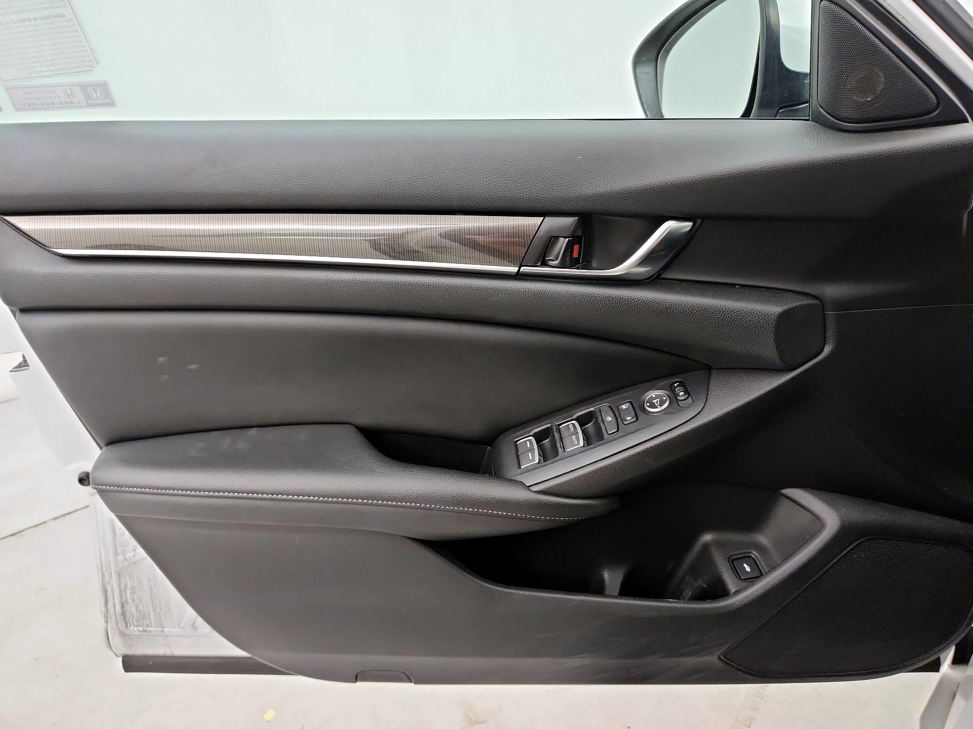 Thumbnail: 2019 Honda Accord - 12