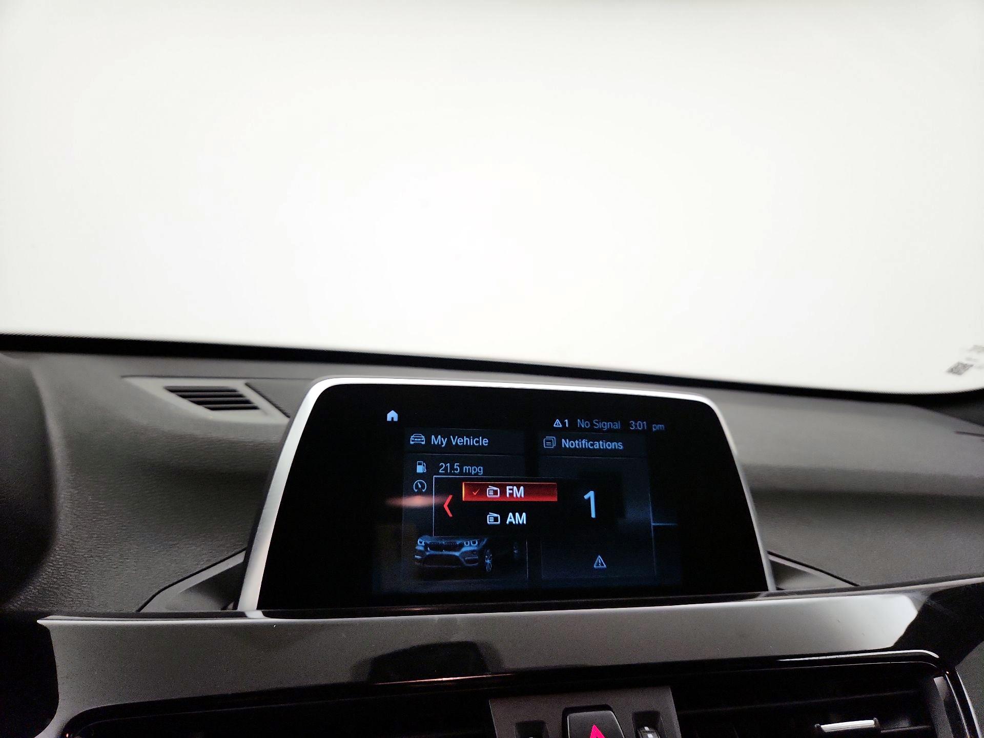 Thumbnail: 2019 BMW X1 - 16