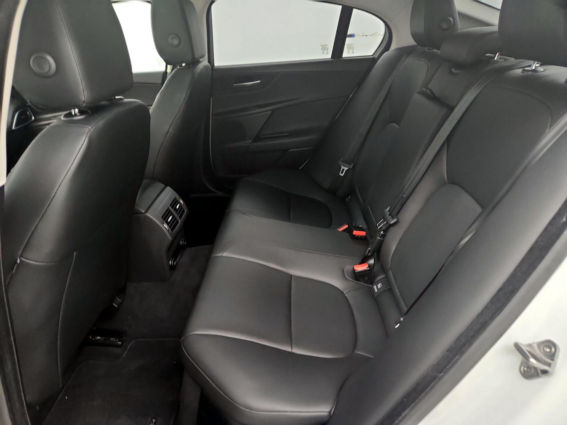 Thumbnail: 2018 Jaguar XE - 19