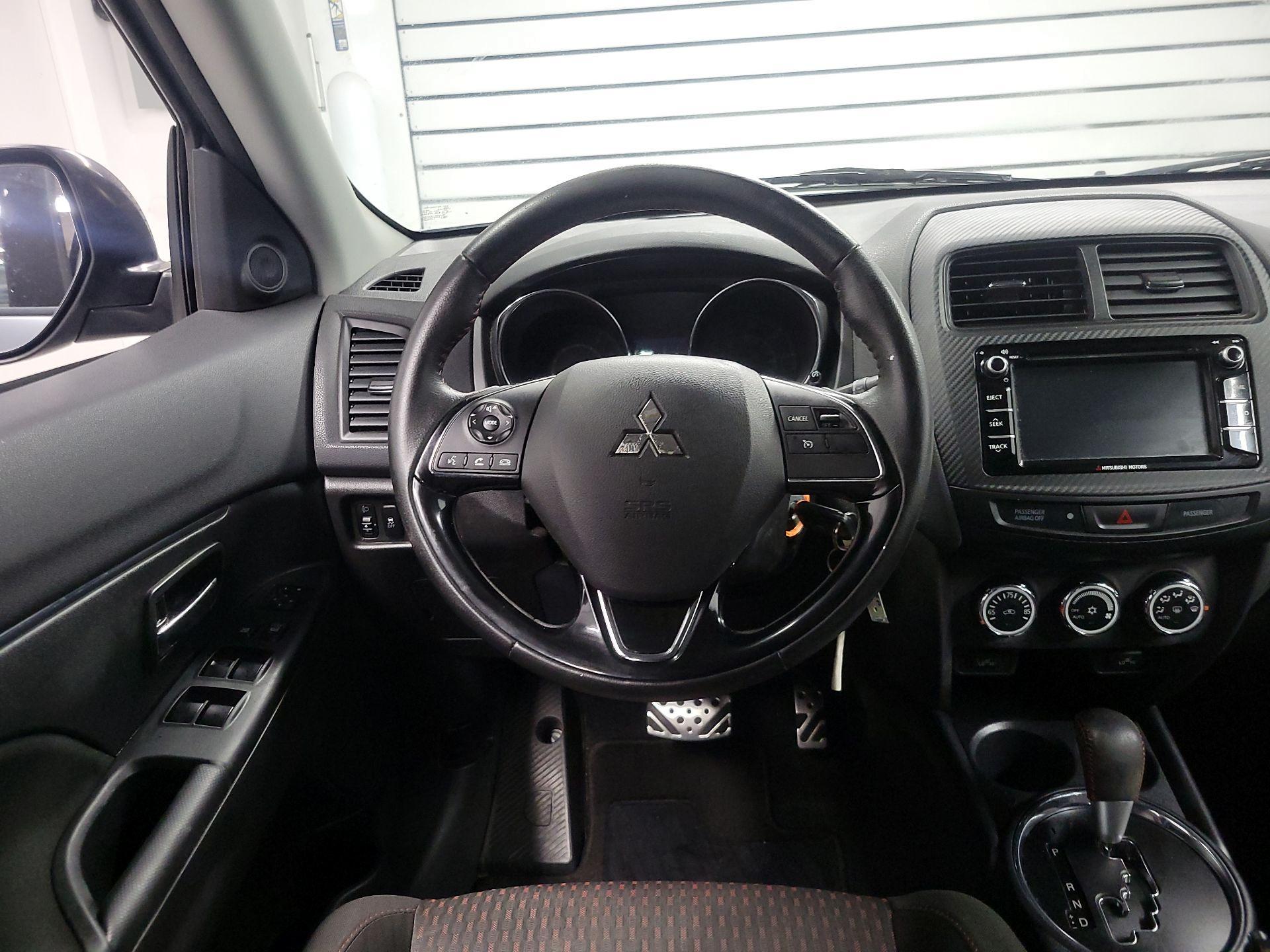 Thumbnail: 2017 Mitsubishi Outlander Sport - 10