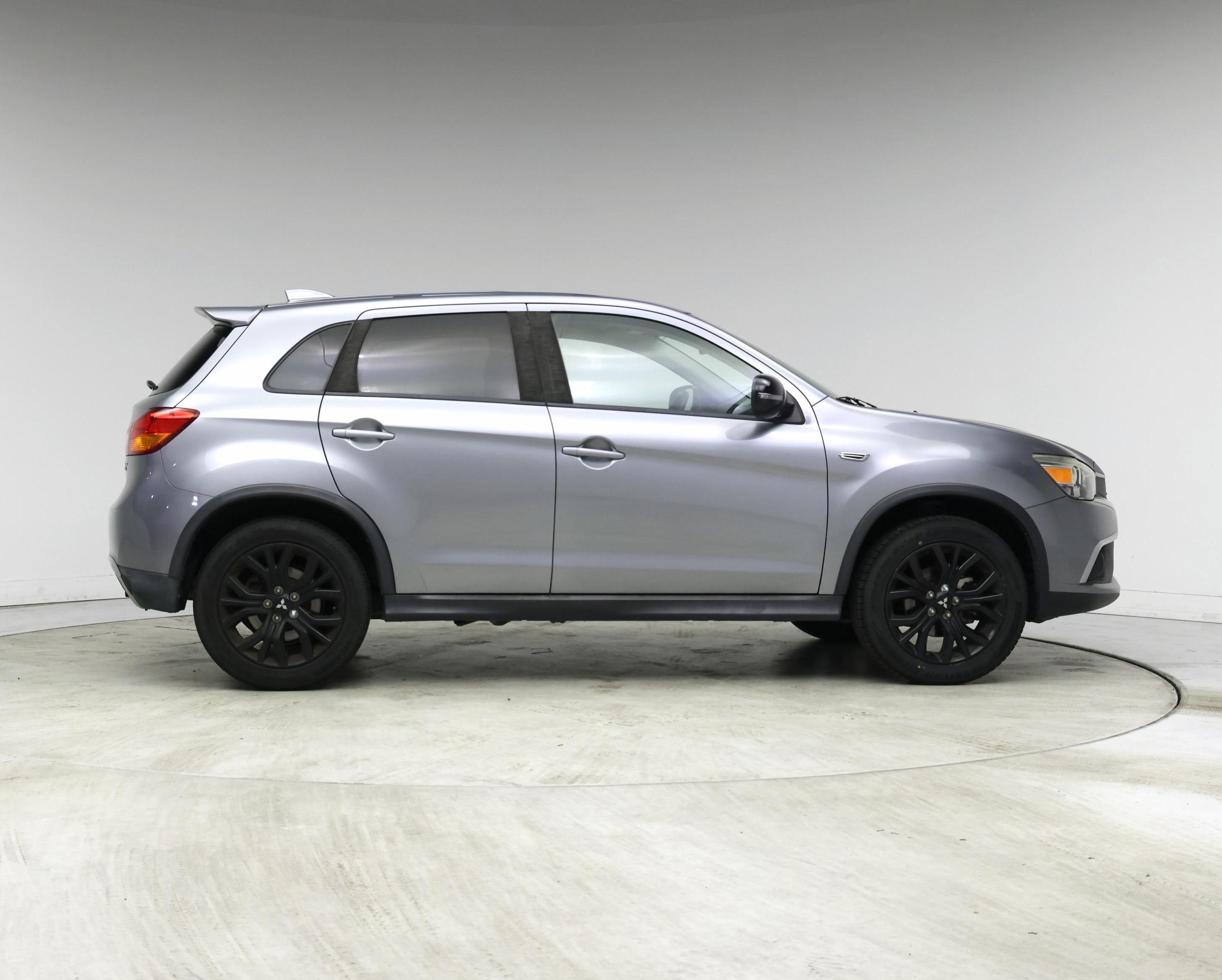 Thumbnail: 2017 Mitsubishi Outlander Sport - 7