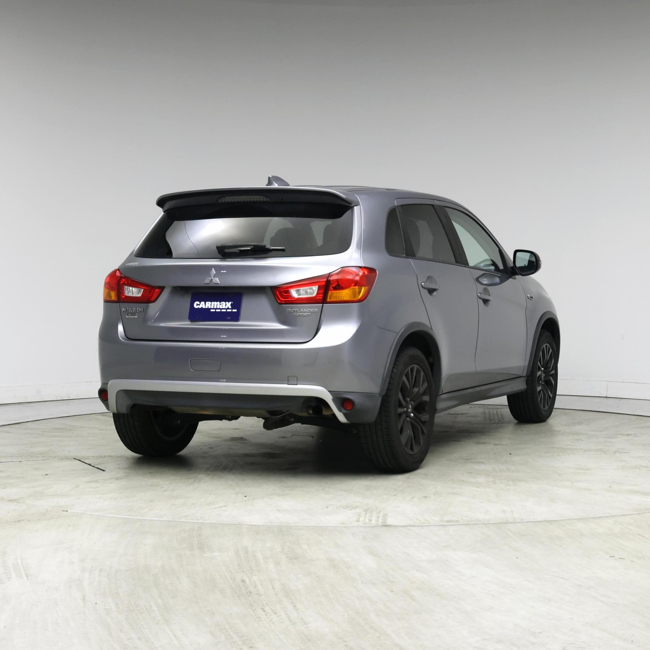 Thumbnail: 2017 Mitsubishi Outlander Sport - 8