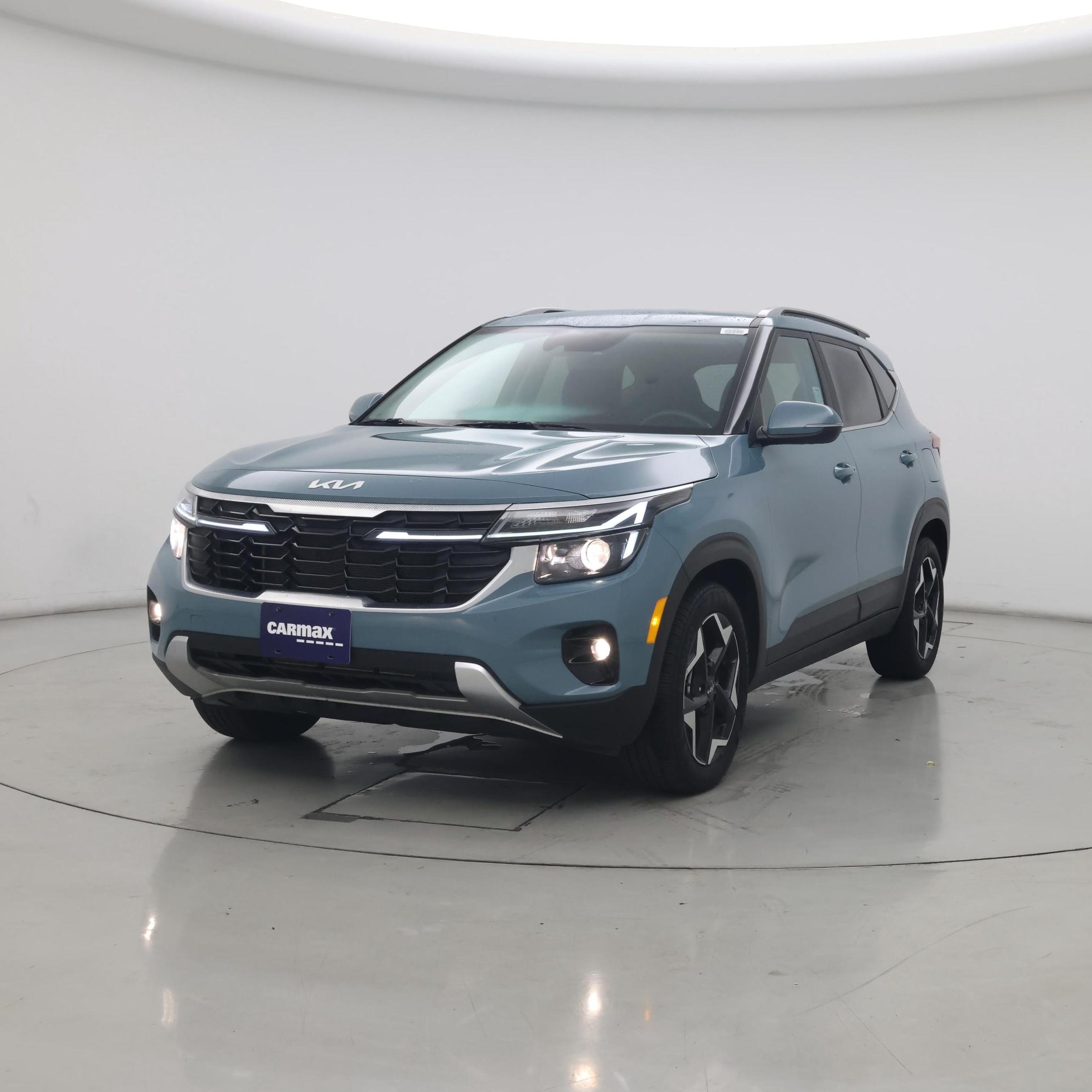 Thumbnail: 2024 Kia Seltos - 4