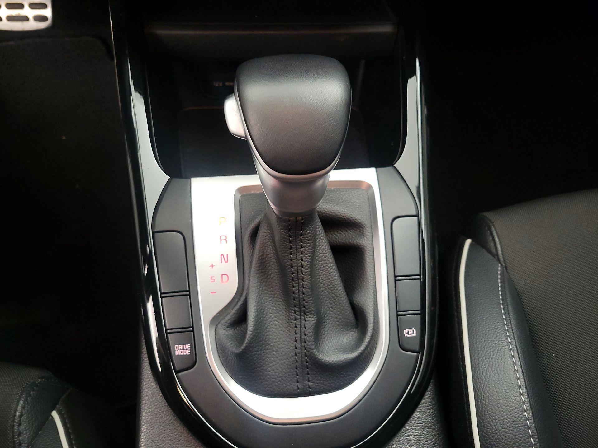 Thumbnail: 2023 Kia Forte - 17