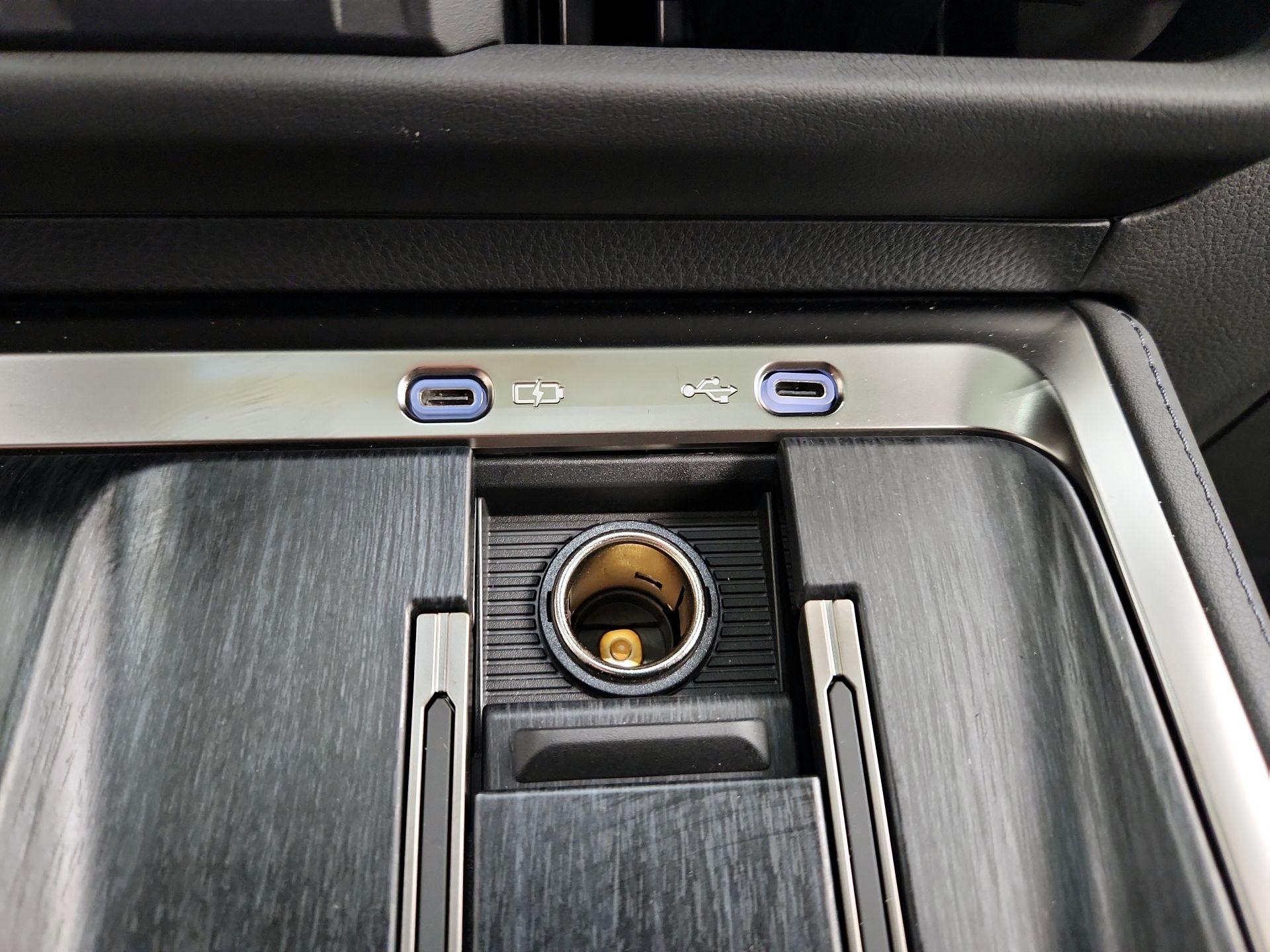 Thumbnail: 2024 Lexus GX - 18