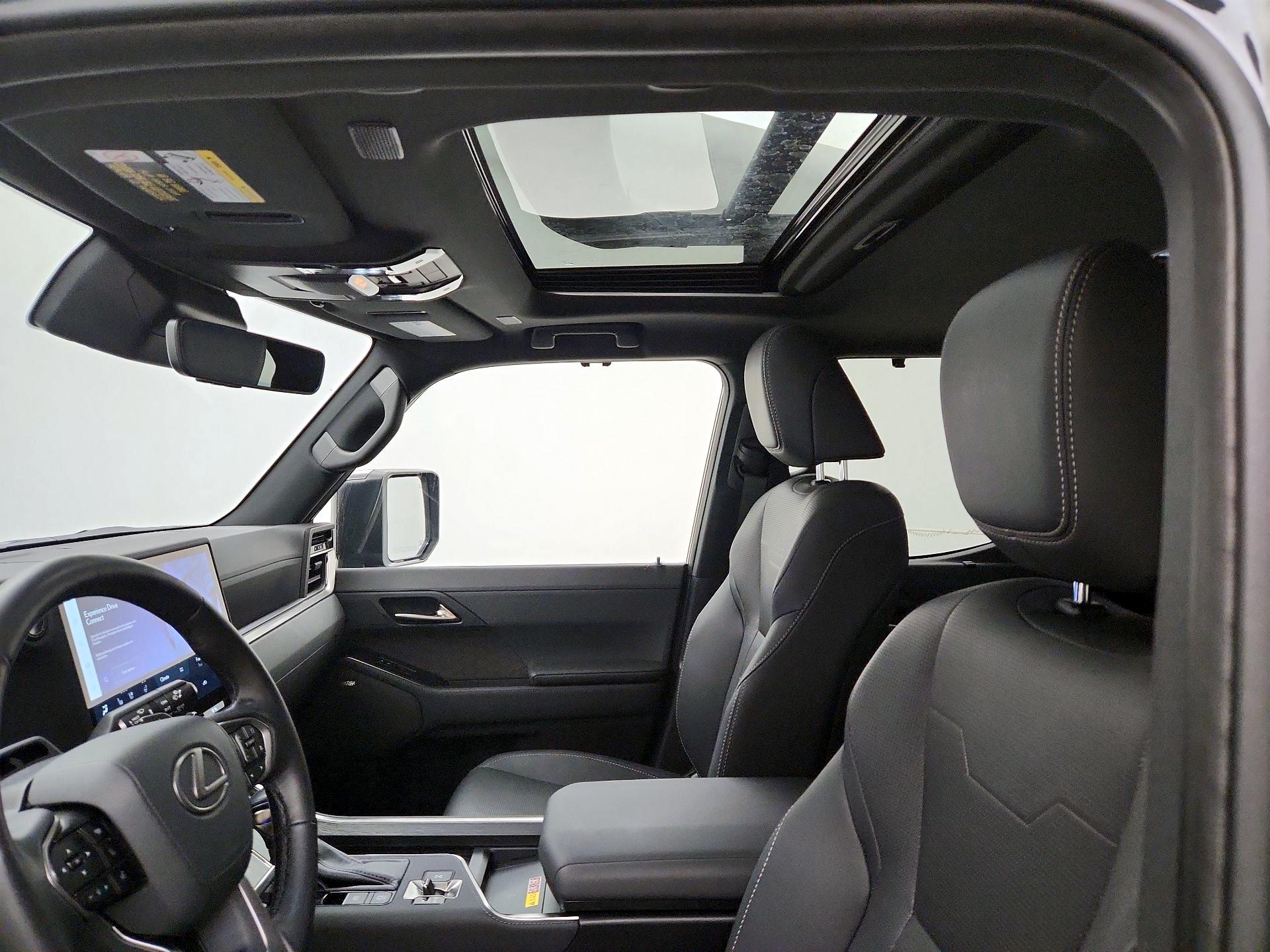 Thumbnail: 2024 Lexus GX - 19