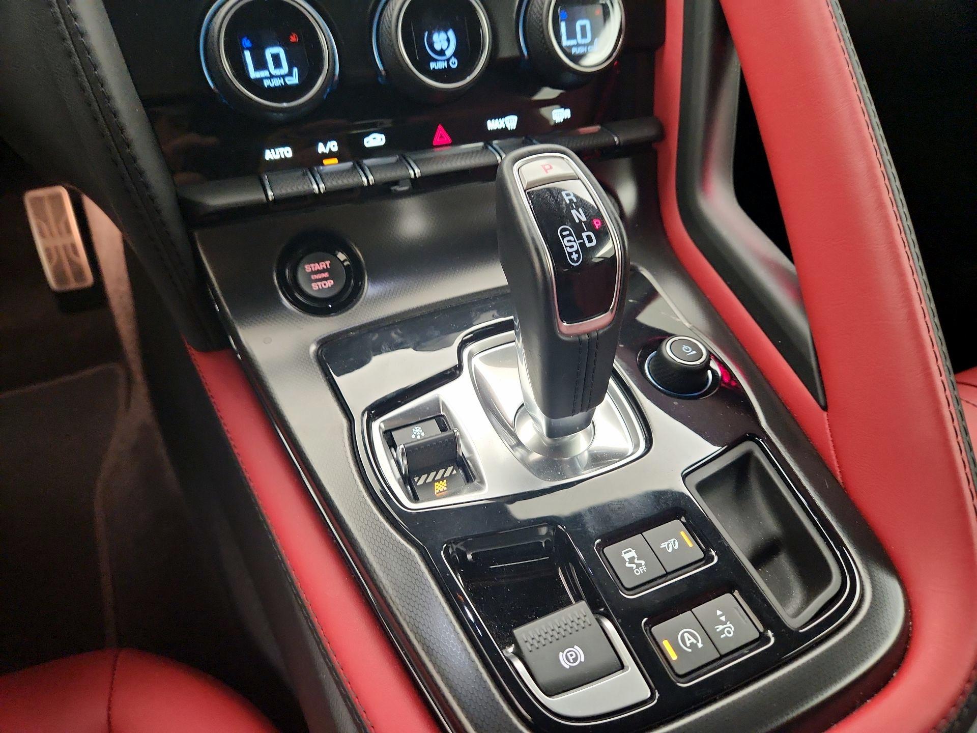 Thumbnail: 2016 Jaguar F-Type - 17
