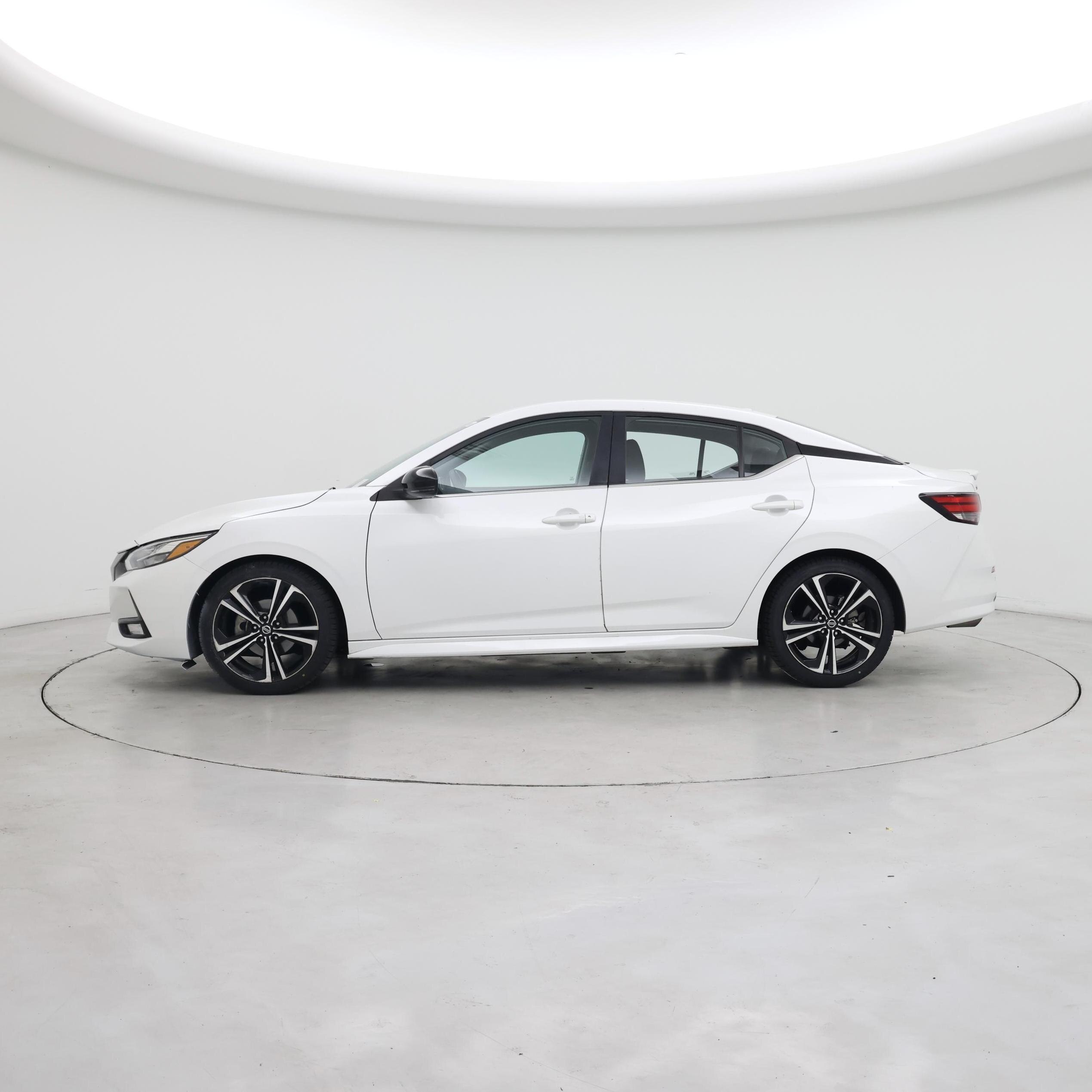 Thumbnail: 2021 Nissan Sentra - 3