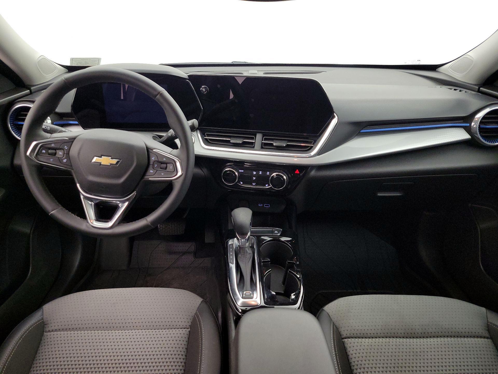 Thumbnail: 2024 Chevrolet Trax - 9