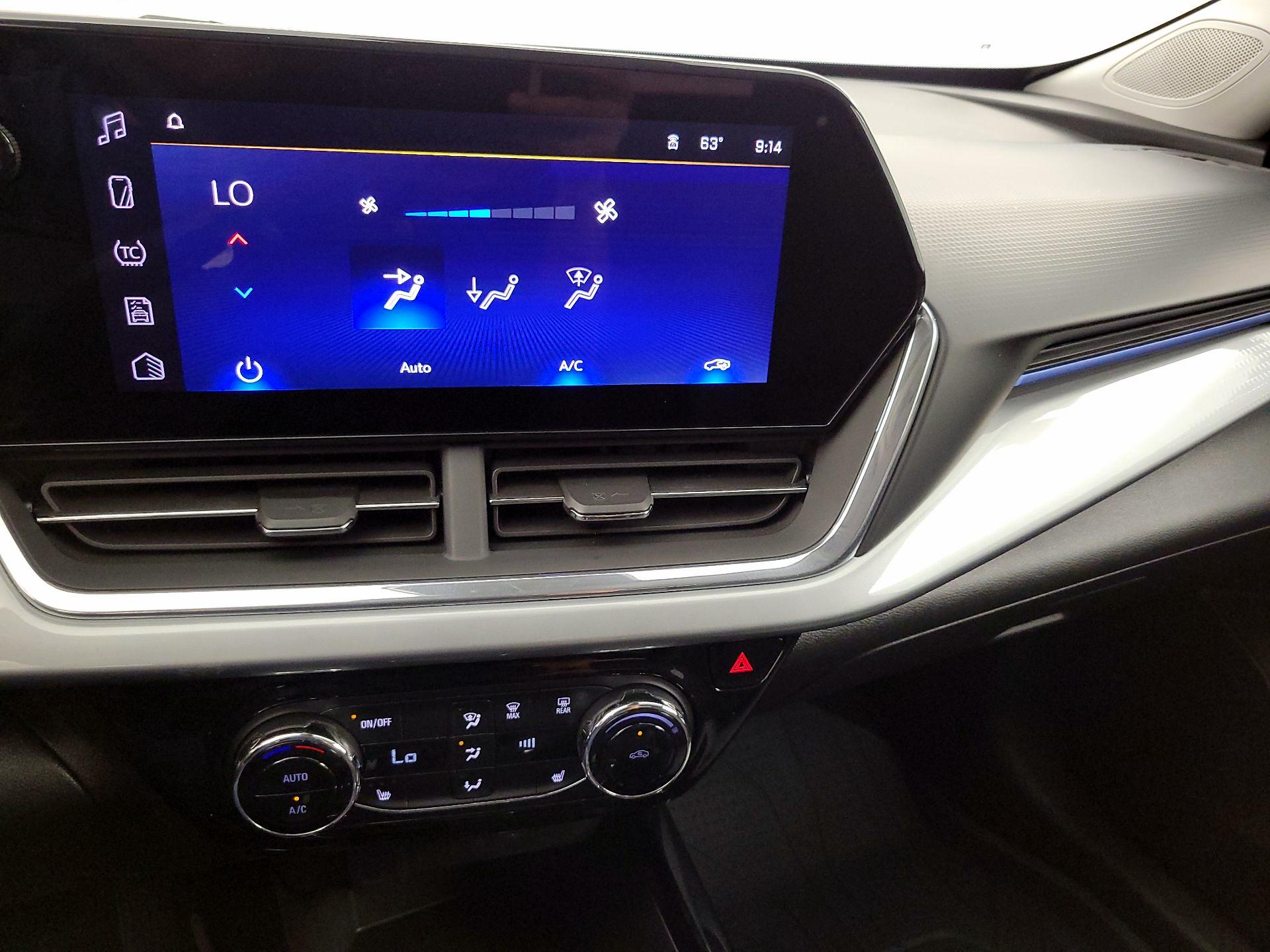 Thumbnail: 2024 Chevrolet Trax - 16
