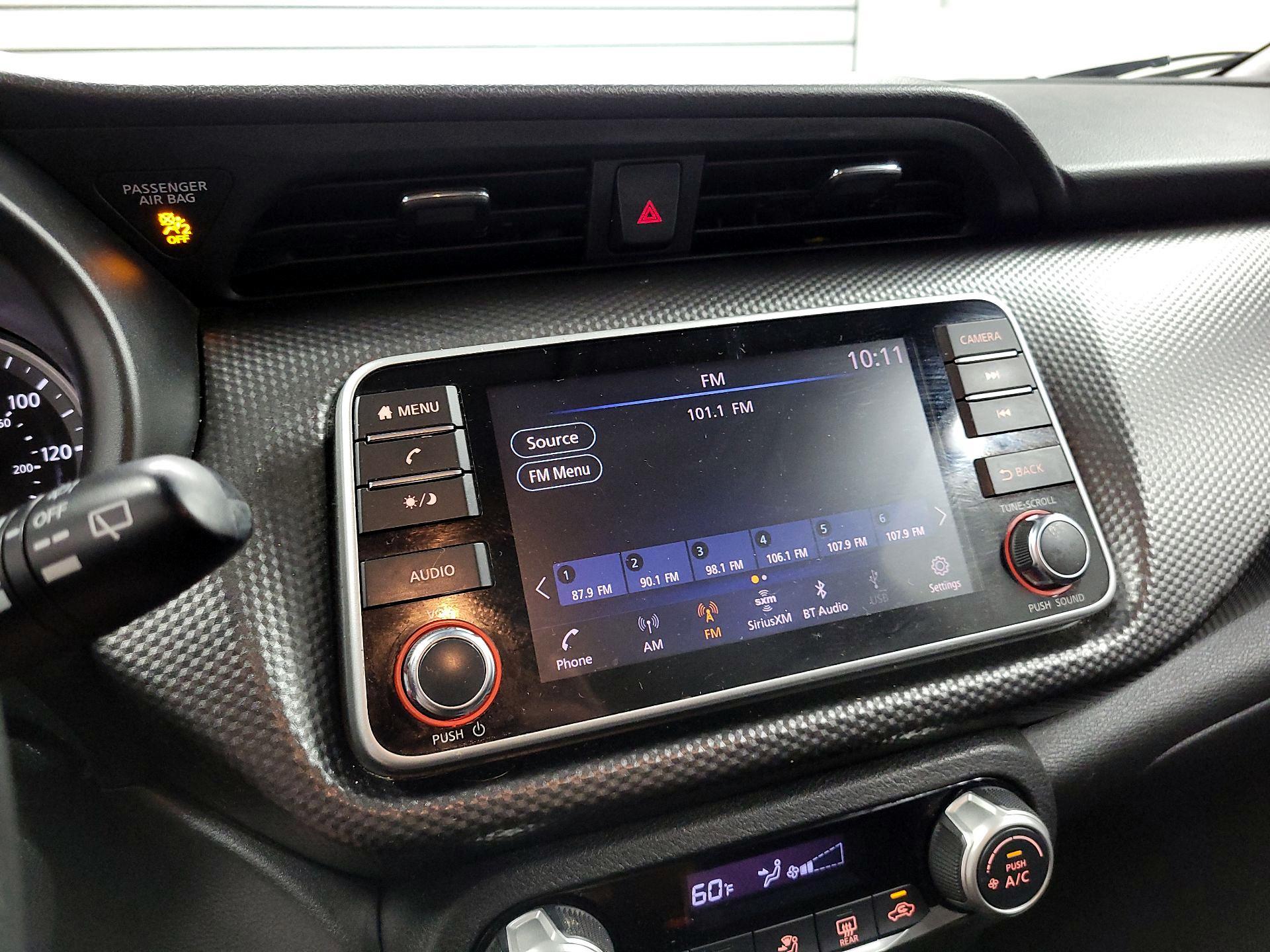 Thumbnail: 2019 Nissan Kicks - 15